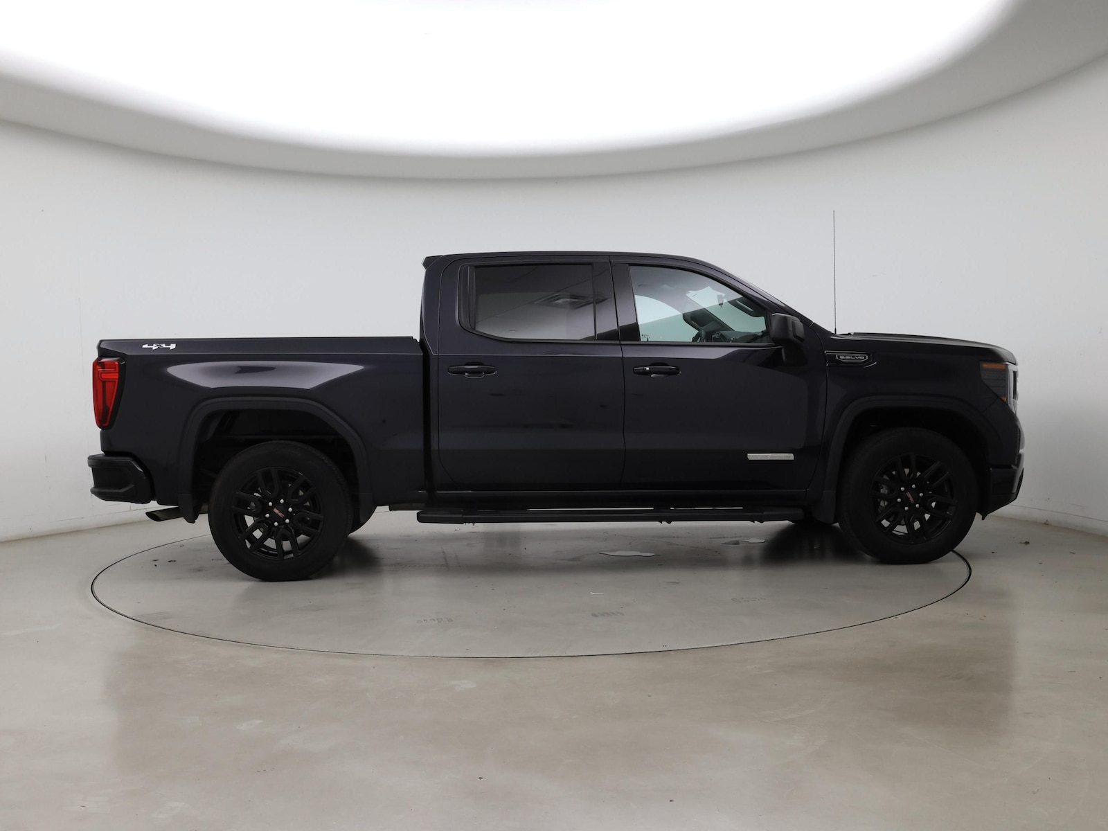 2024 GMC Sierra 1500 Elevation - Photo 8