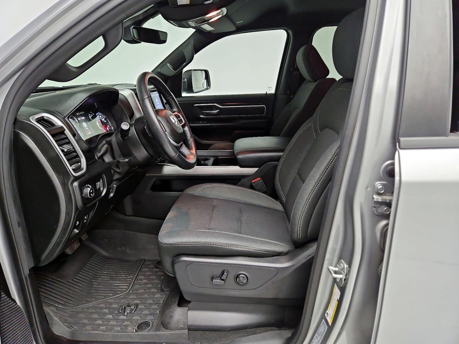 Power Seat(s) & Side Airbags