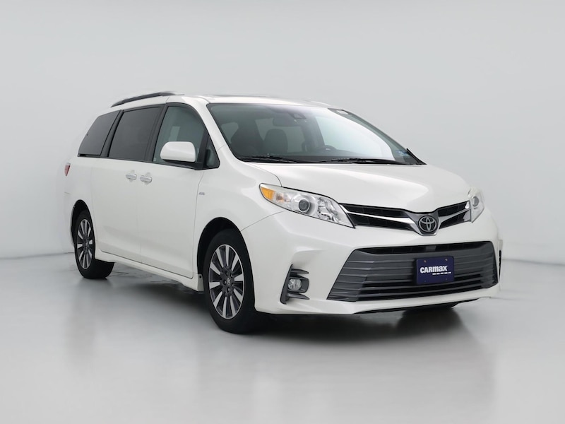 2018 Toyota Sienna XLE