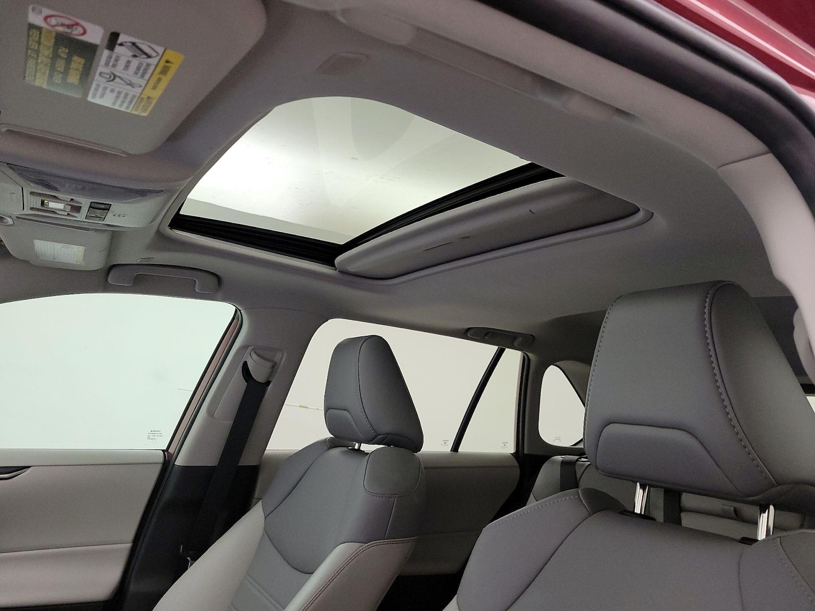 Sunroof(s) & Overhead Airbags