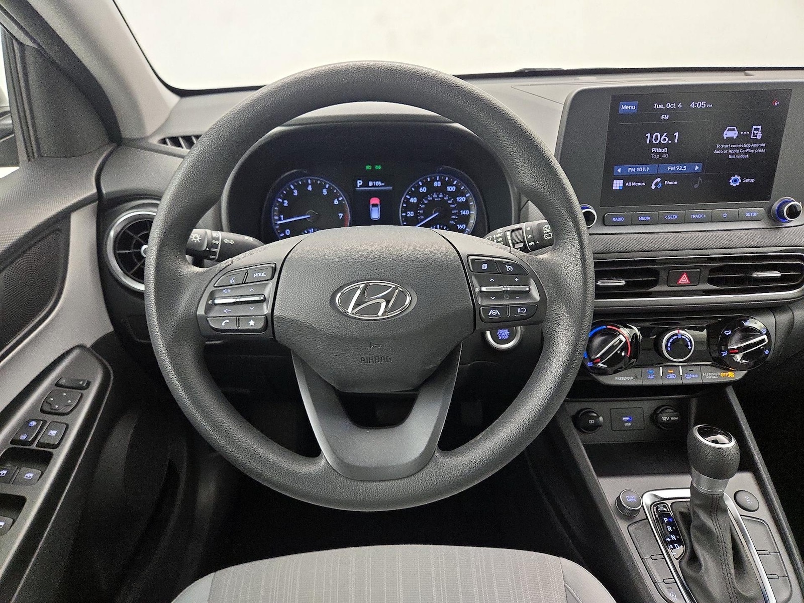 2023 Hyundai Kona SEL - Photo 11