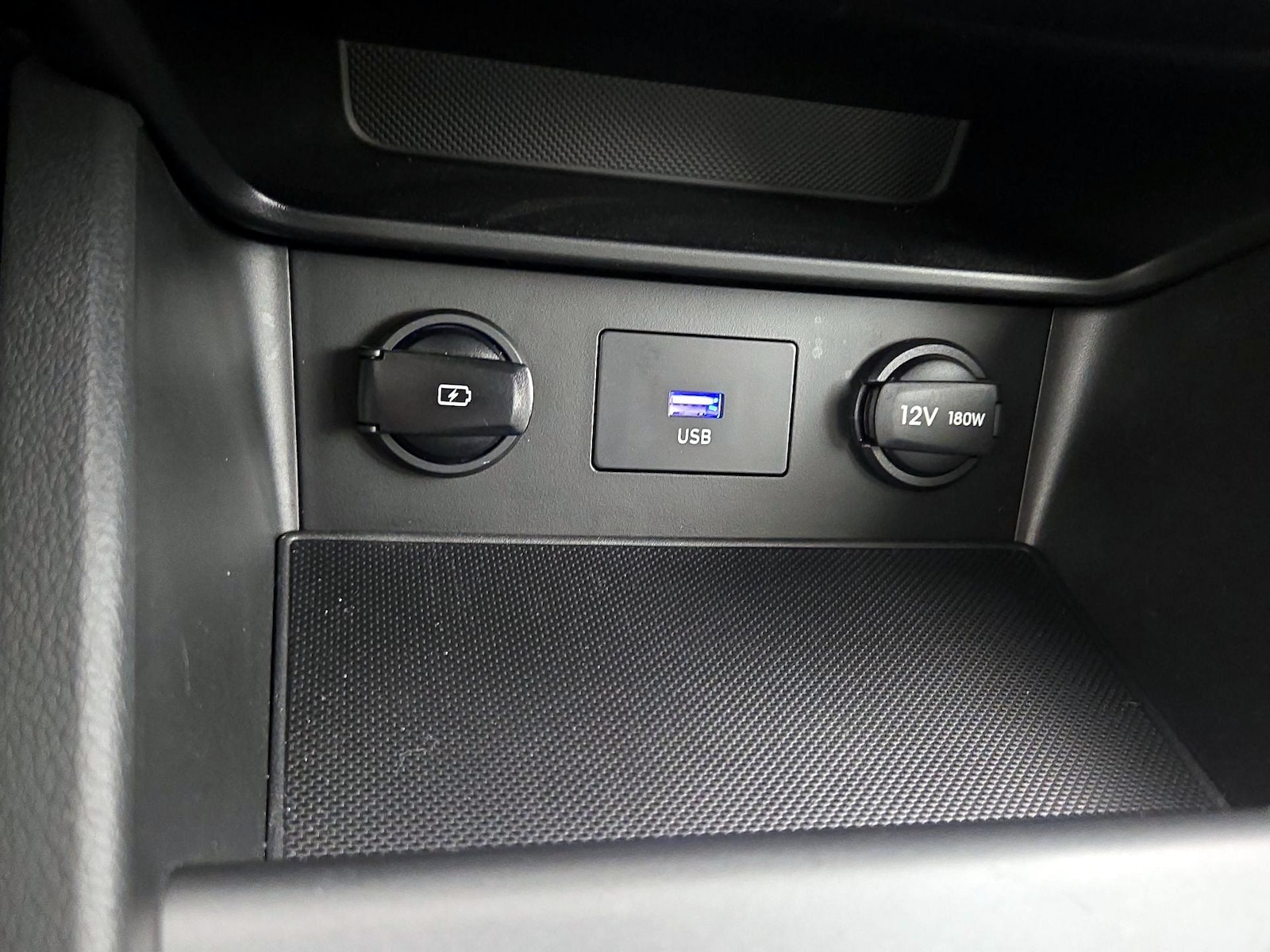 2023 Hyundai Kona SEL - Photo 19