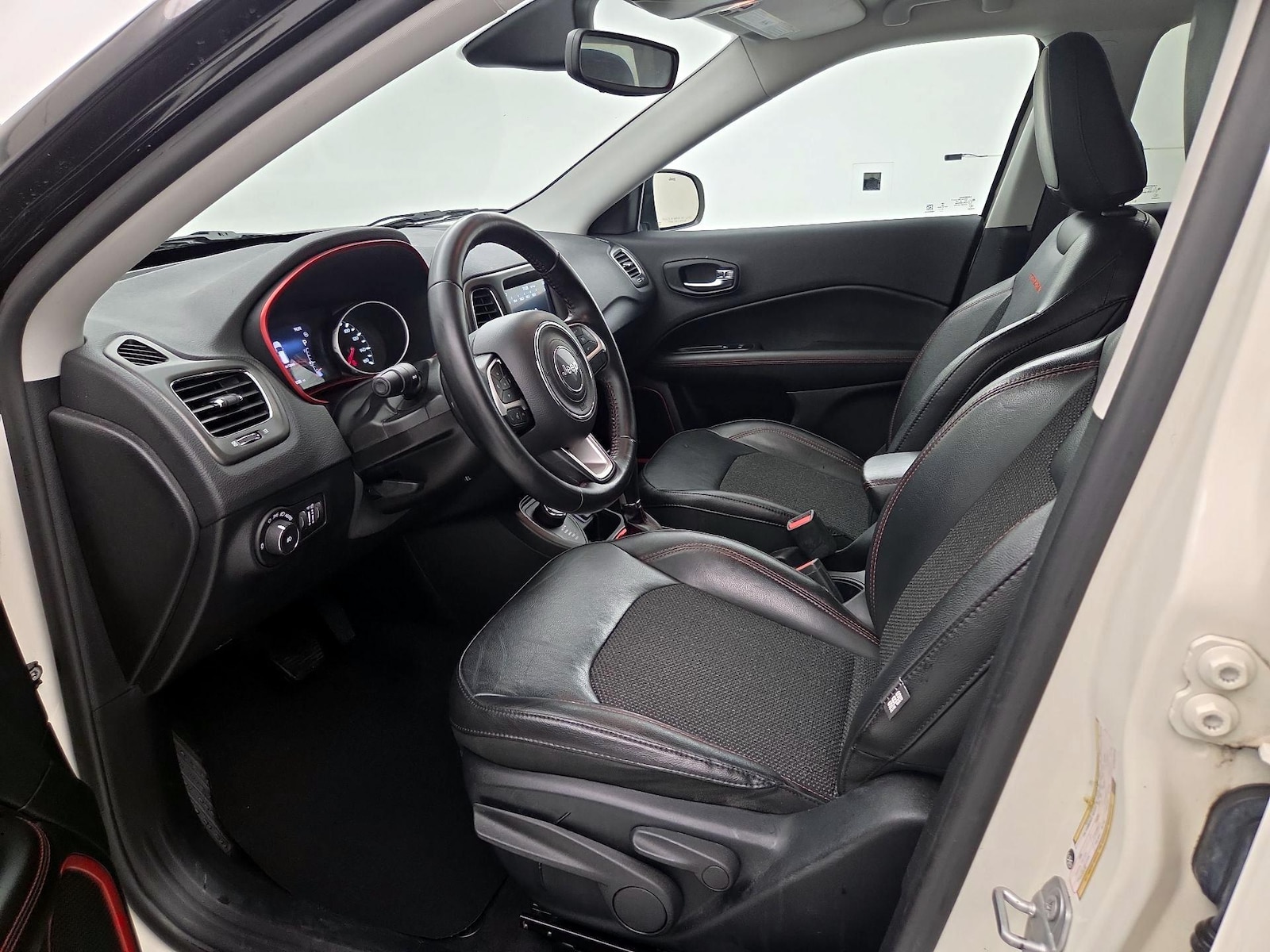Leather Seats & Side Airbags