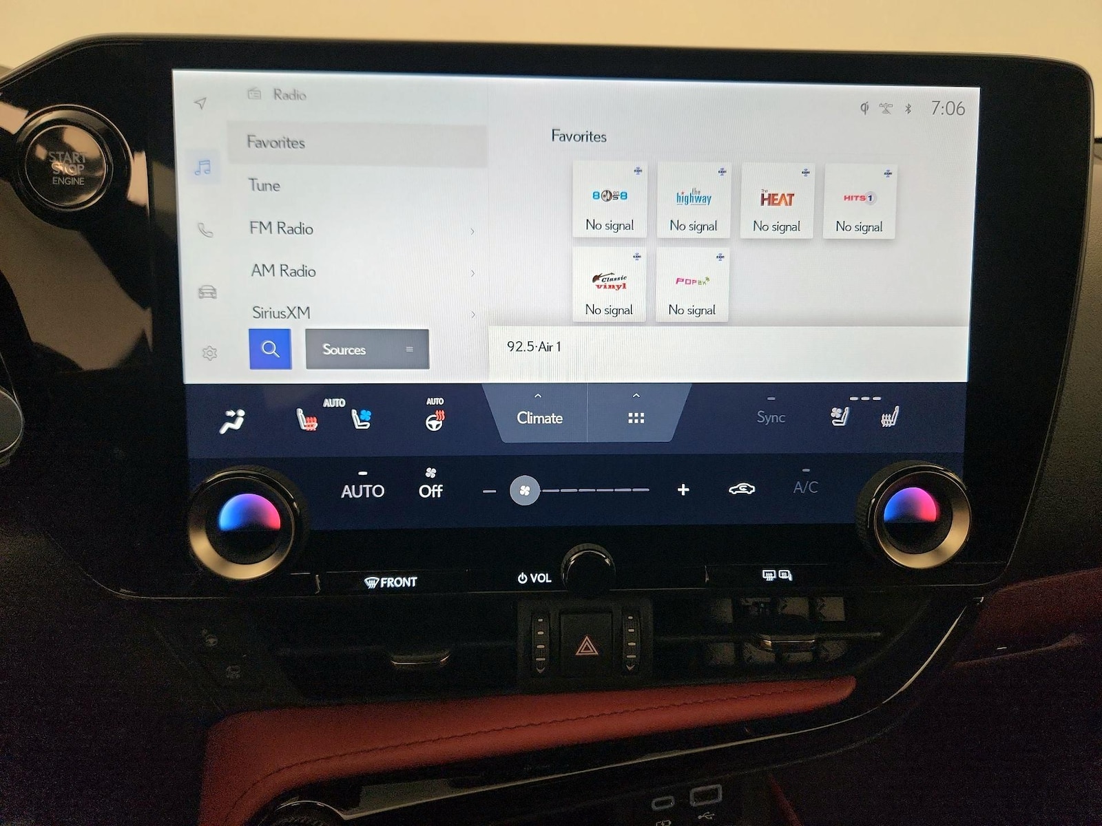 2025 Lexus NX 350 - Photo 16