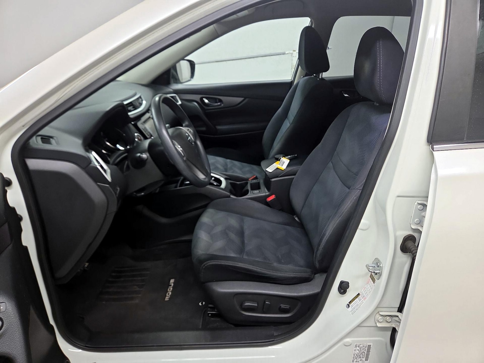 Power Seat(s) & Side Airbags