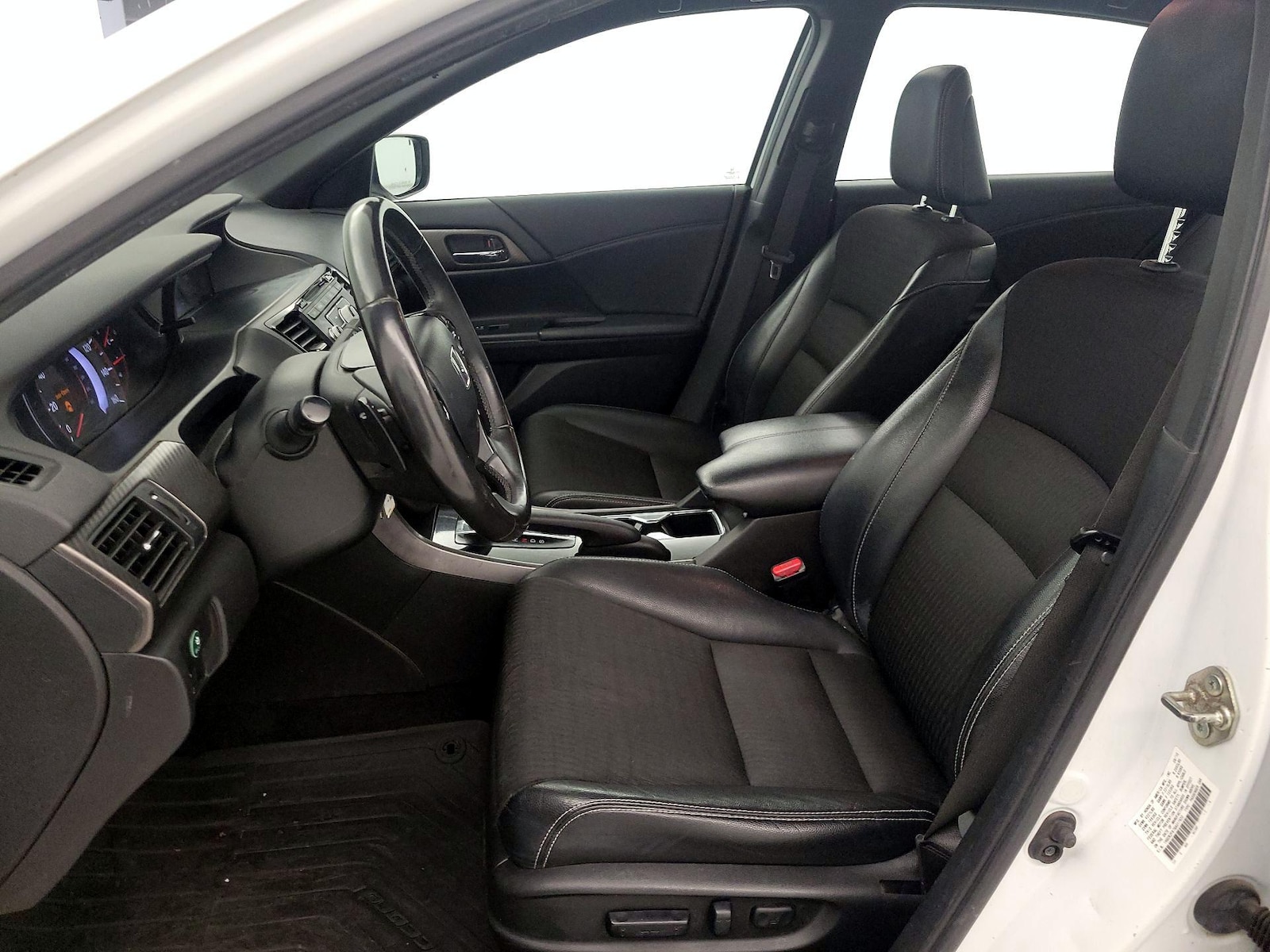 Power Seat(s) & Side Airbags