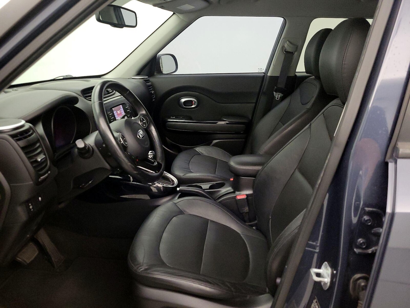 Power Seat(s) & Leather Seats