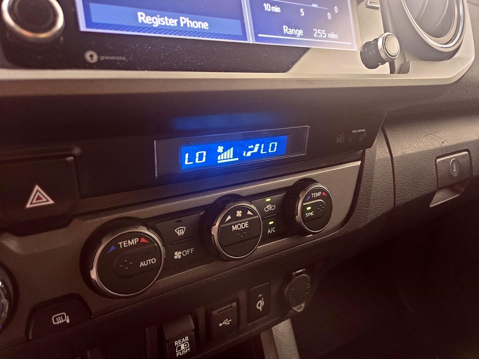 2021 Toyota Tacoma TRD Off Road - Photo 17