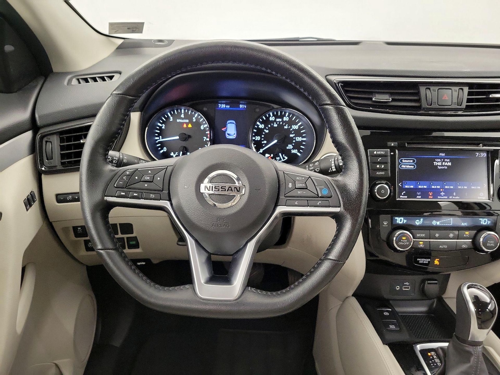 2020 Nissan Rogue Sport SV - Photo 11