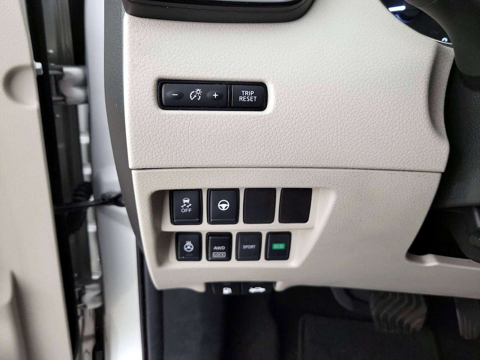 2020 Nissan Rogue Sport SV - Photo 14