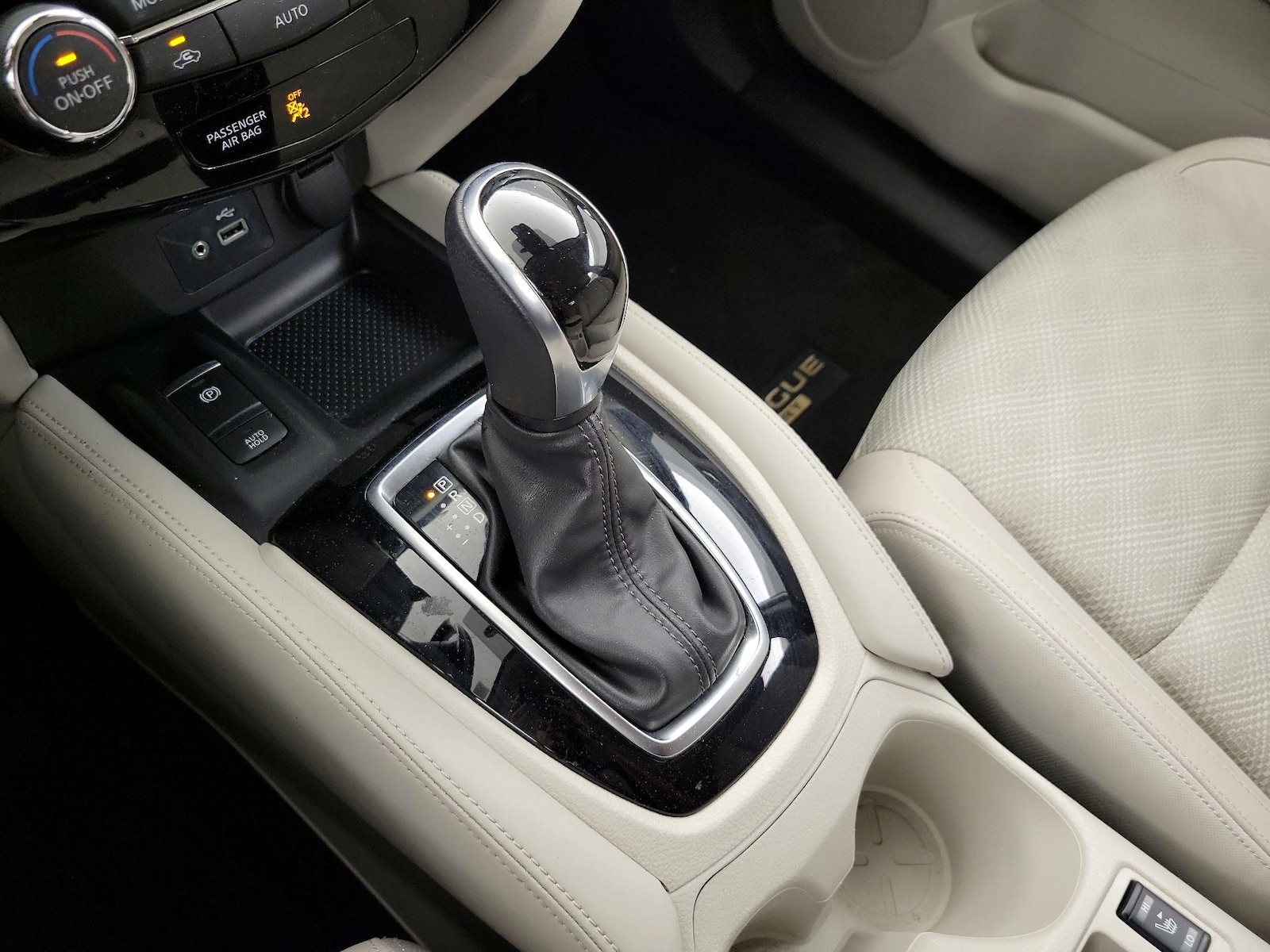 2020 Nissan Rogue Sport SV - Photo 18