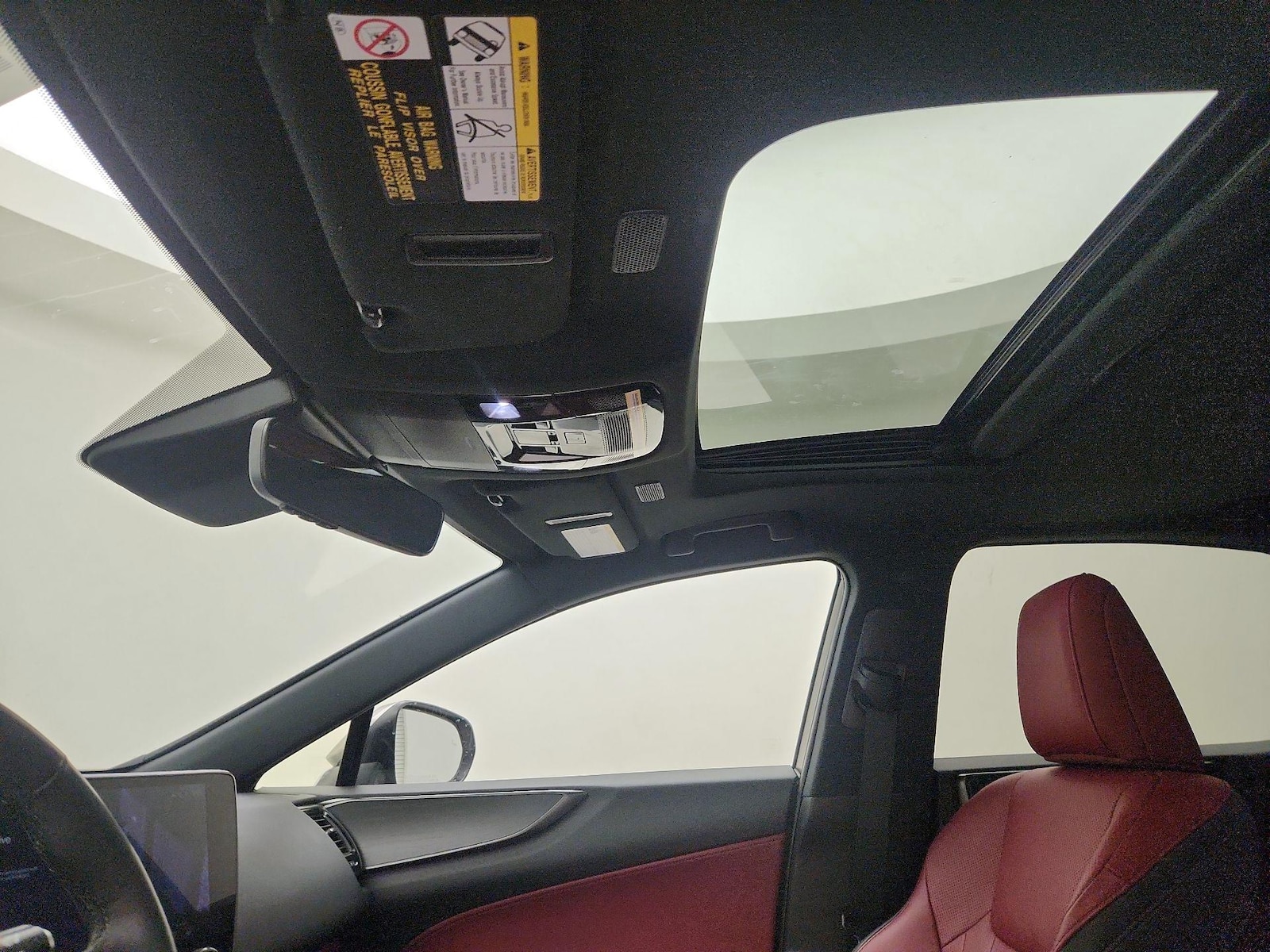 Sunroof(s) & Overhead Airbags
