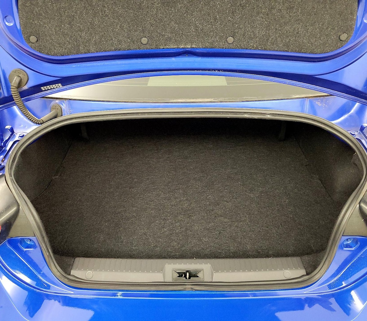 Trunk/Cargo (Seats Up)