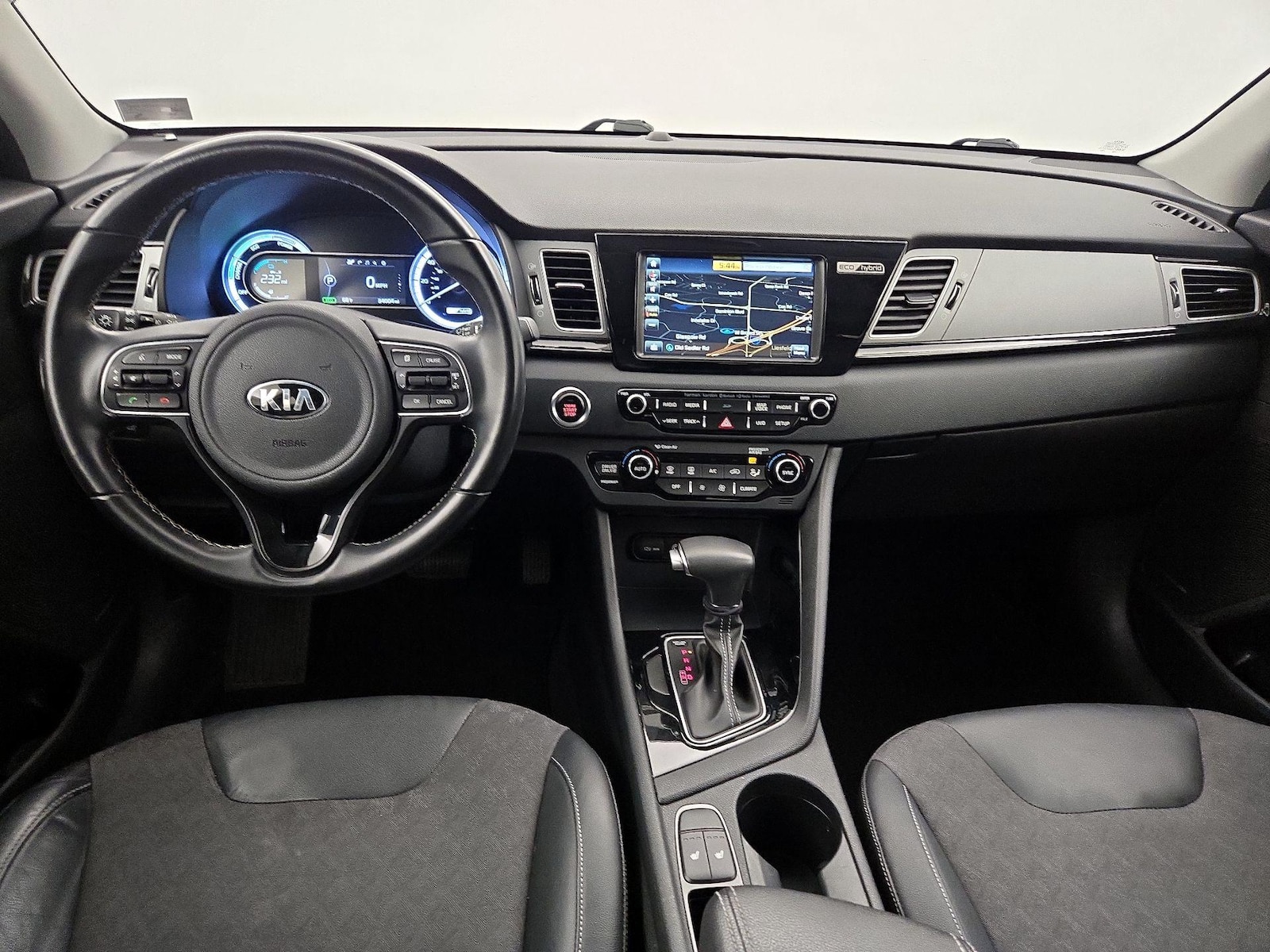 Apple CarPlay® & Android Auto™