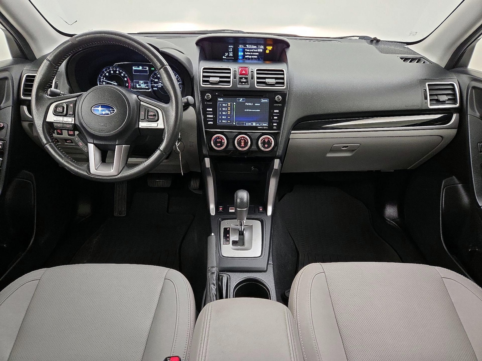 2017 Subaru Forester Limited - Photo 10