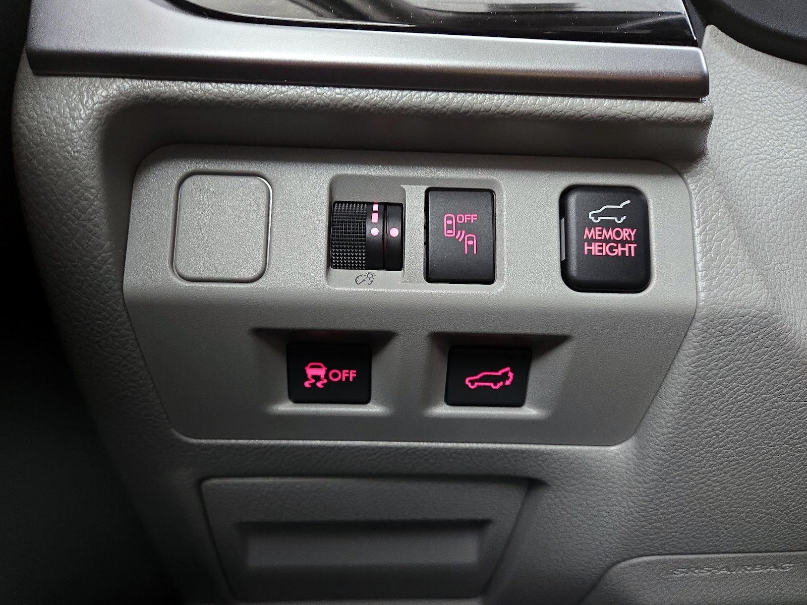 2017 Subaru Forester Limited - Photo 14