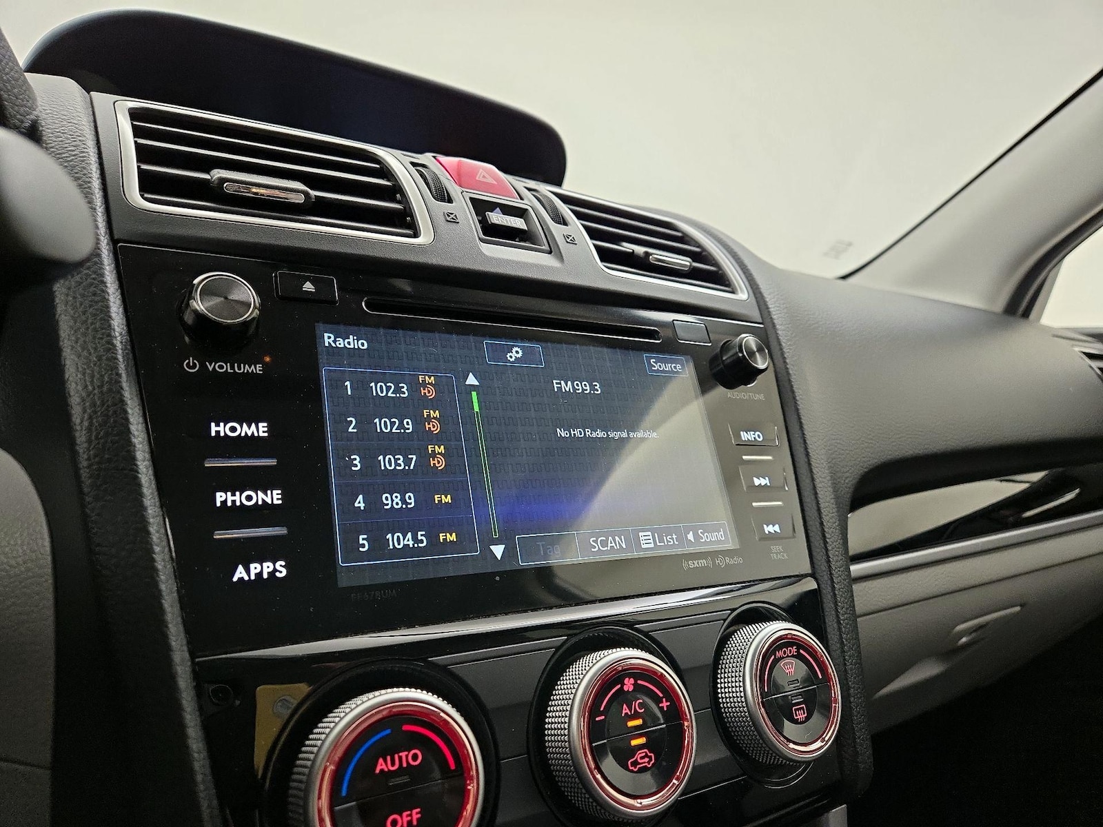 2017 Subaru Forester Limited - Photo 16
