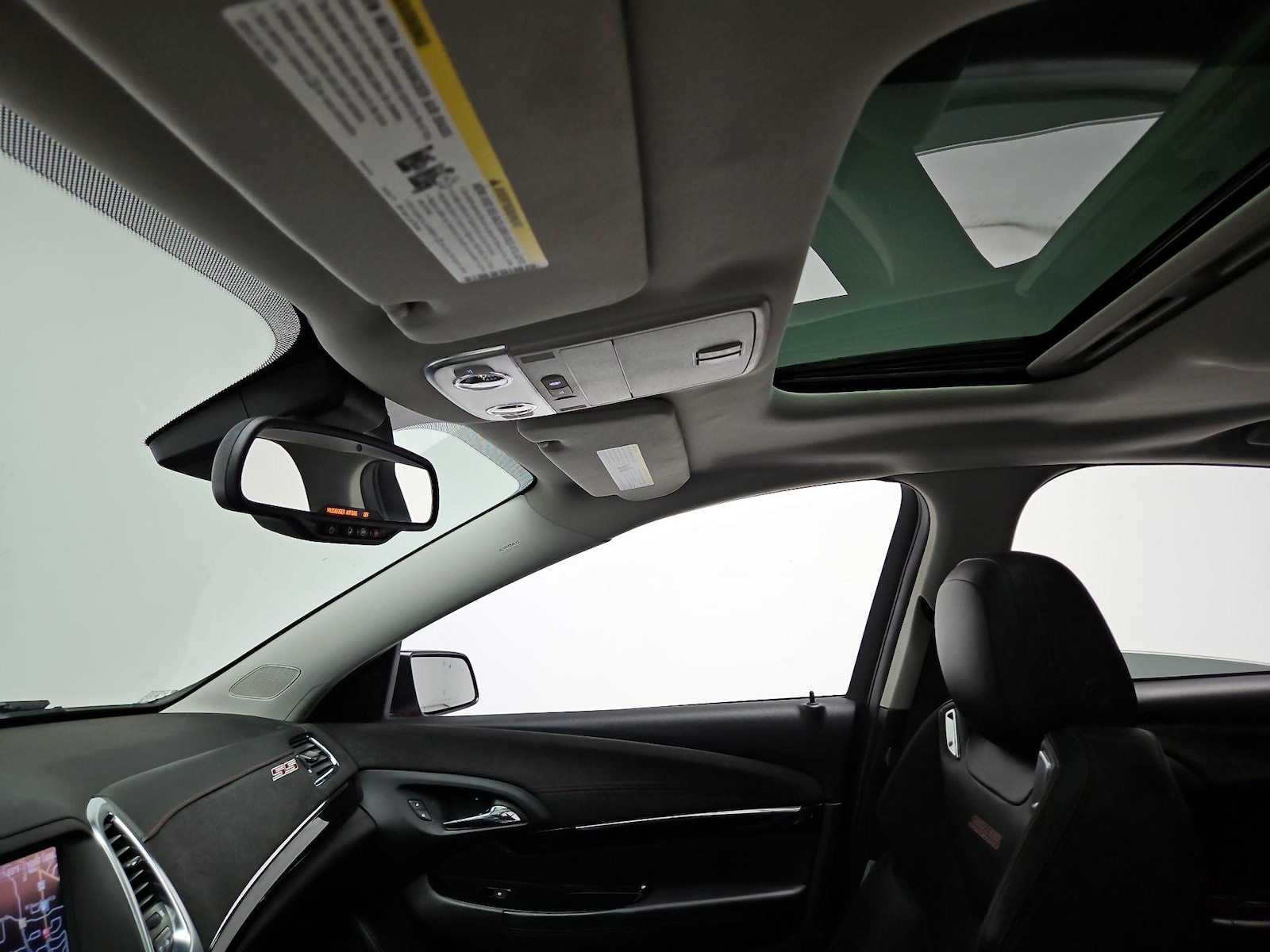 Sunroof(s) & Overhead Airbags