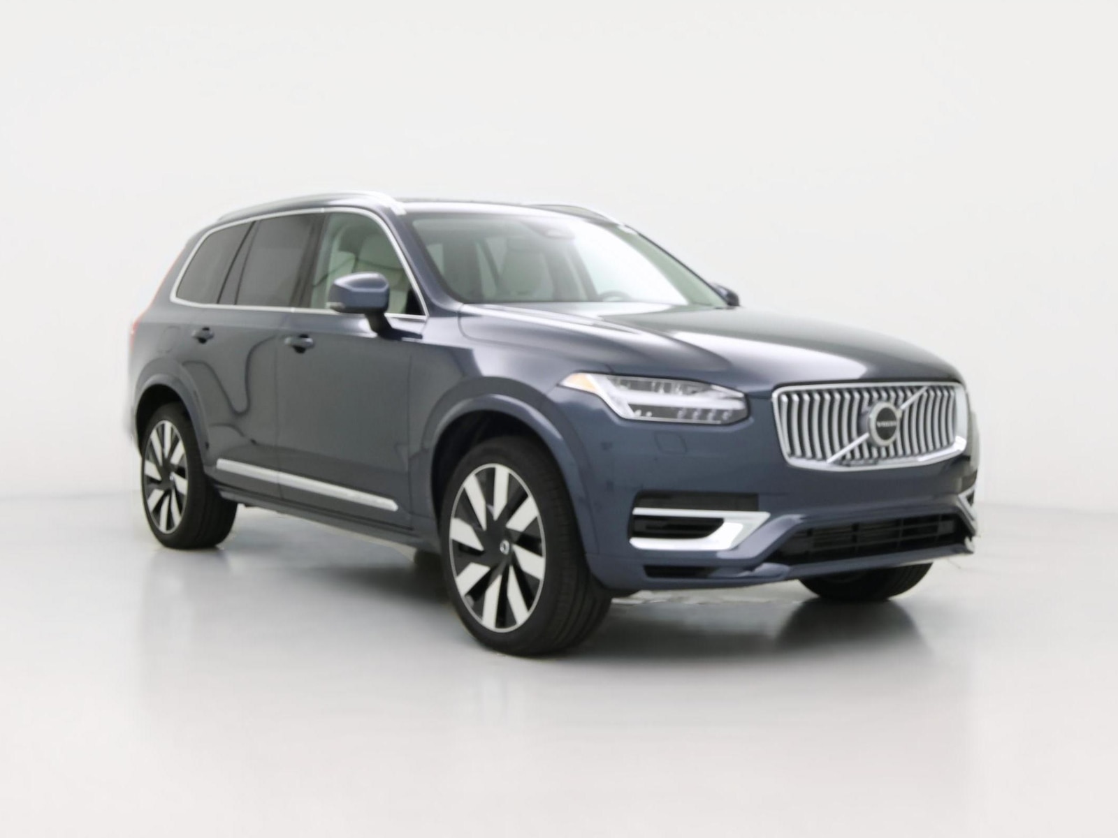 2023 Volvo XC90 Recharge Plug-In Hybrid