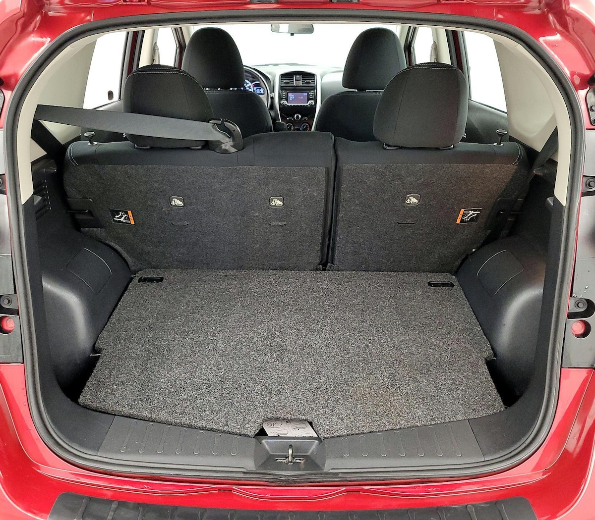 Trunk/Cargo (Seats Up)