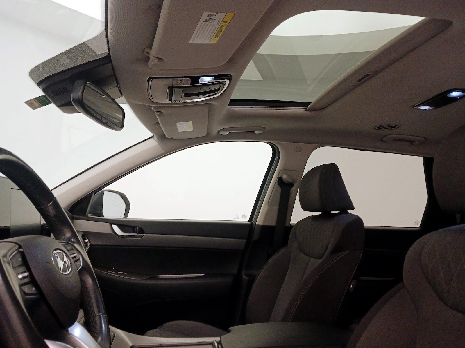 Sunroof(s) & Overhead Airbags