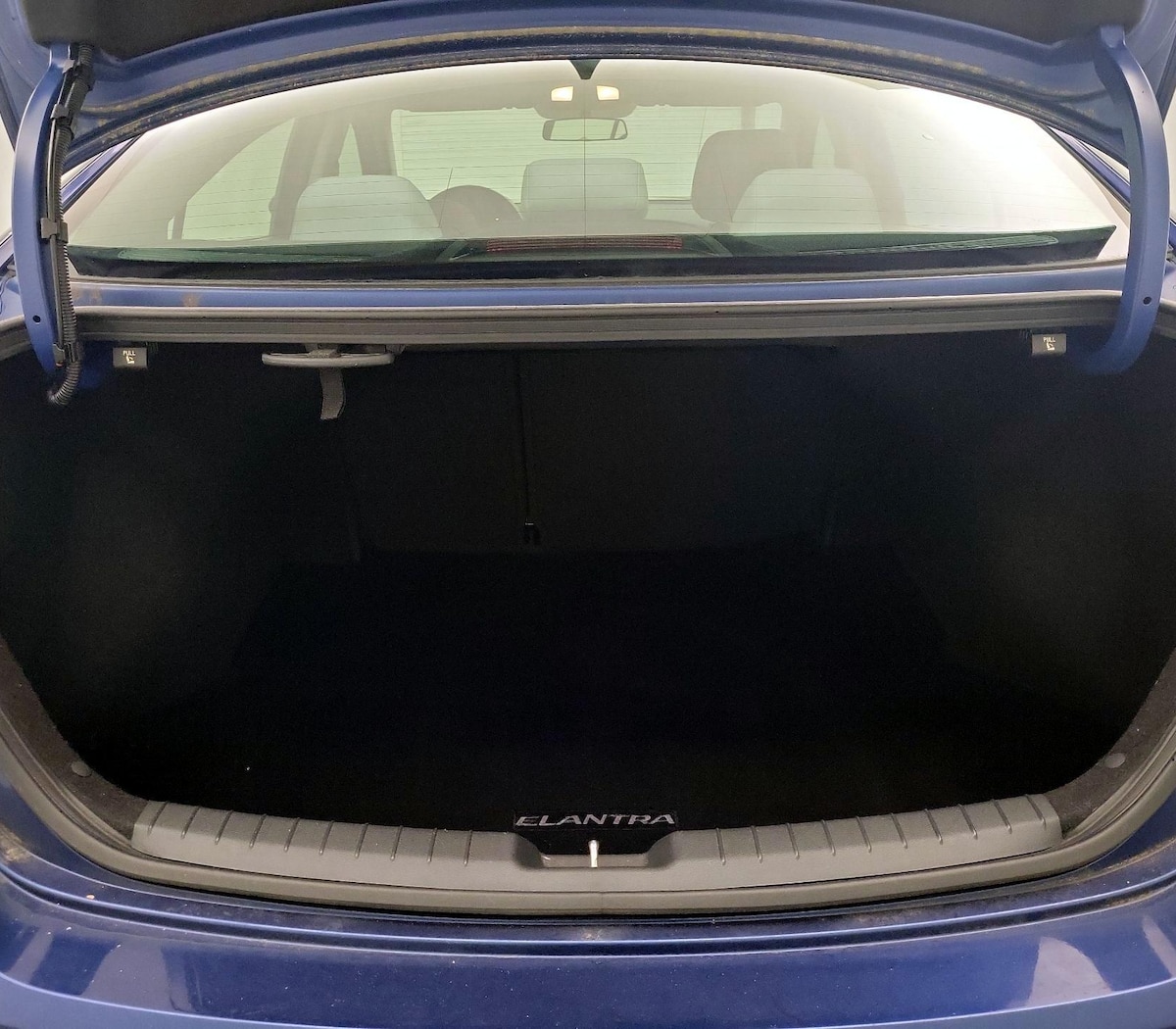 Trunk/Cargo (Seats Up)
