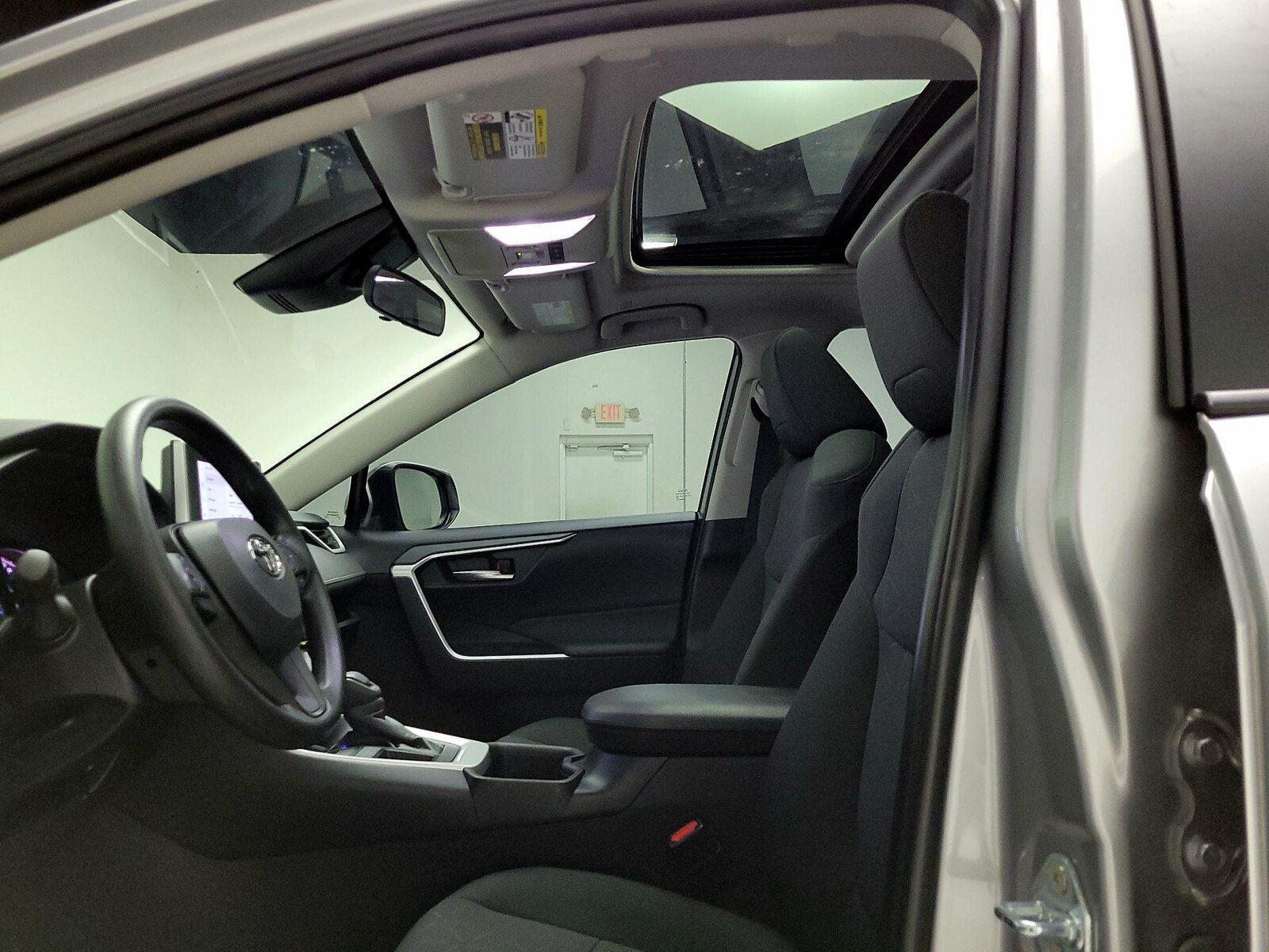Sunroof(s) & Overhead Airbags