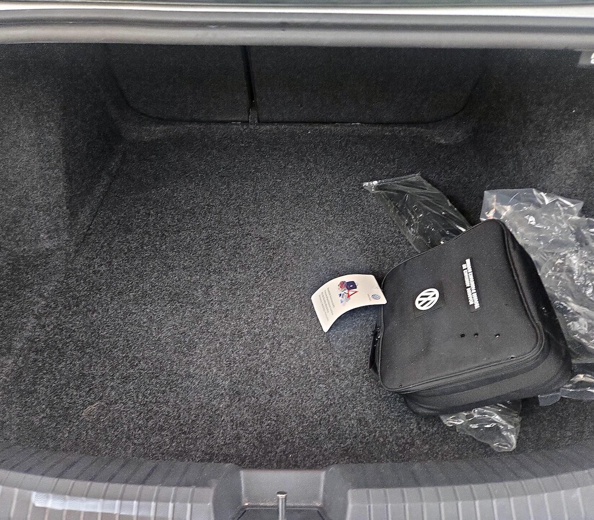Trunk/Cargo (Seats Up)