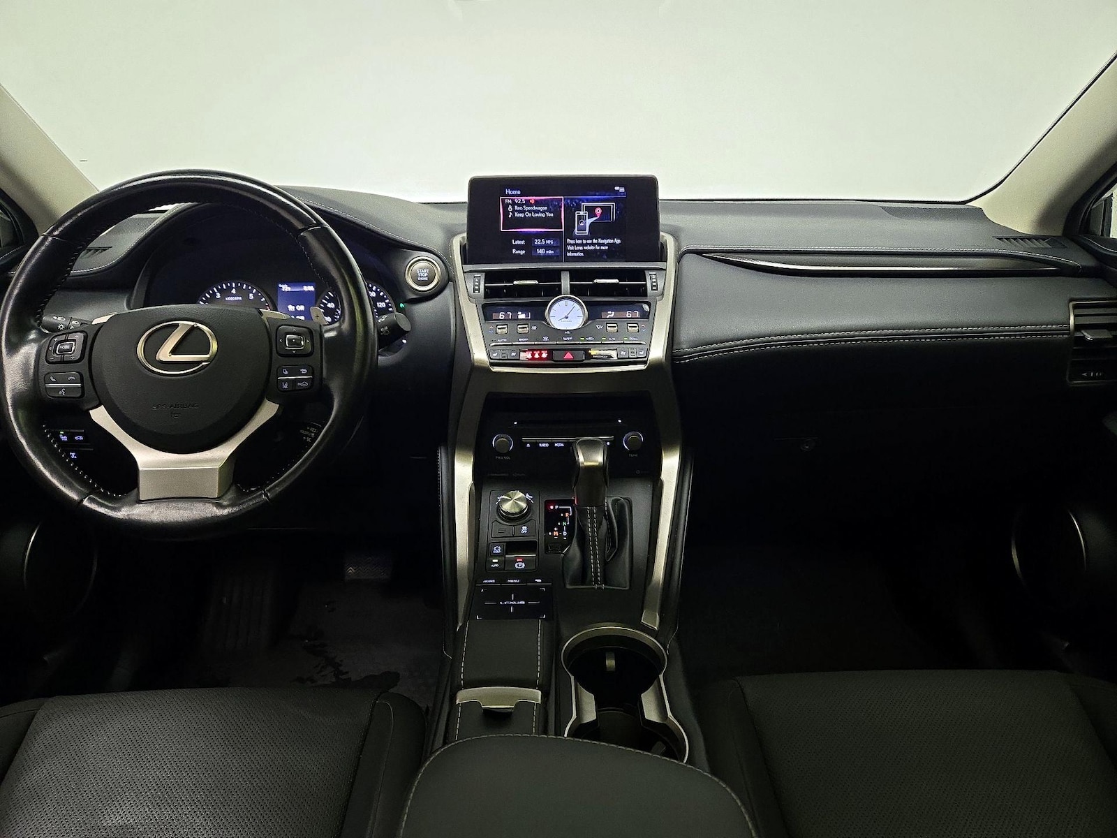 2020 Lexus NX 300 - Photo 10