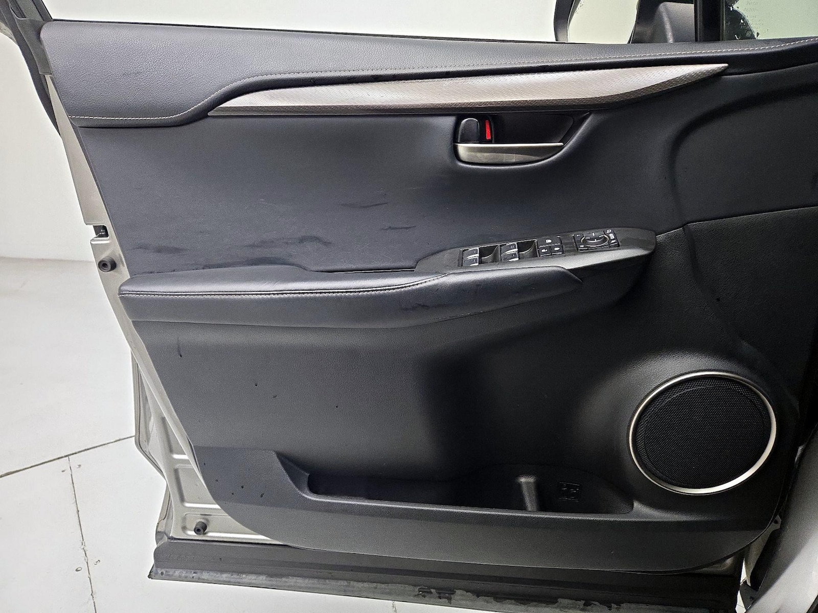 2020 Lexus NX 300 - Photo 13