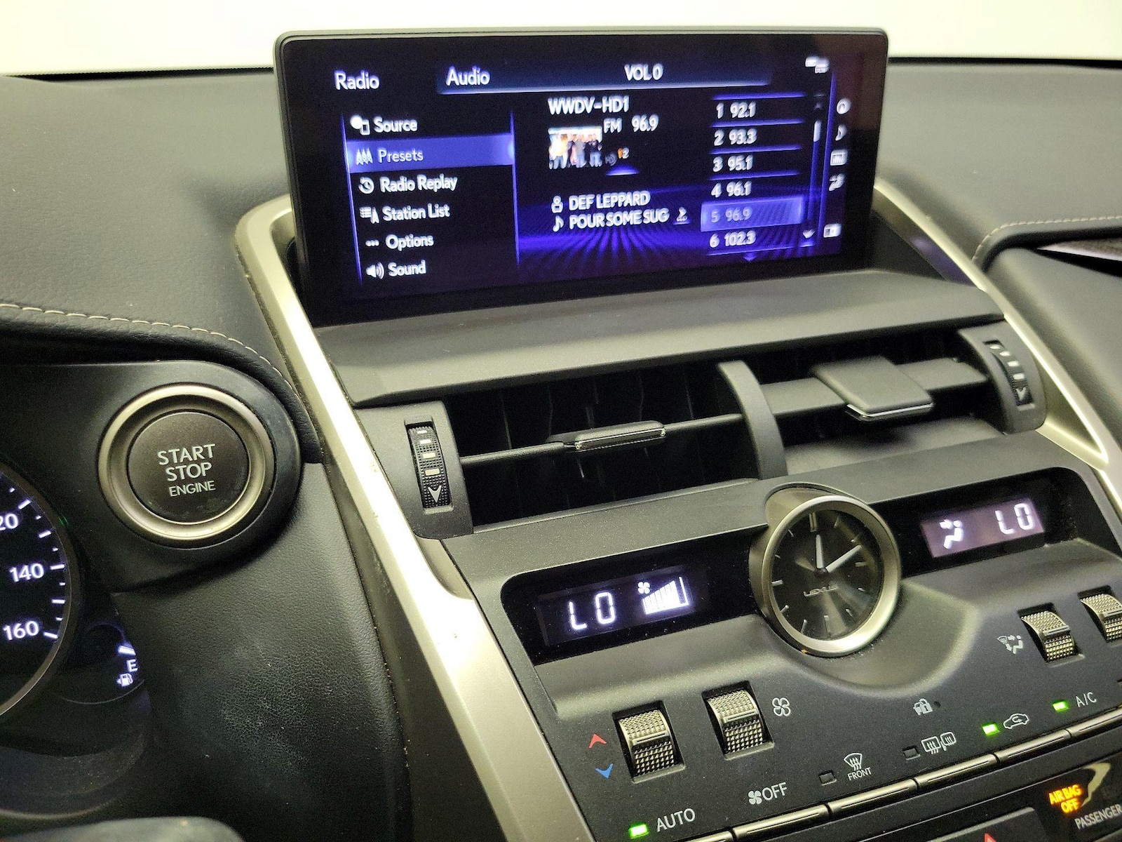 2019 Lexus NX 300 - Photo 17