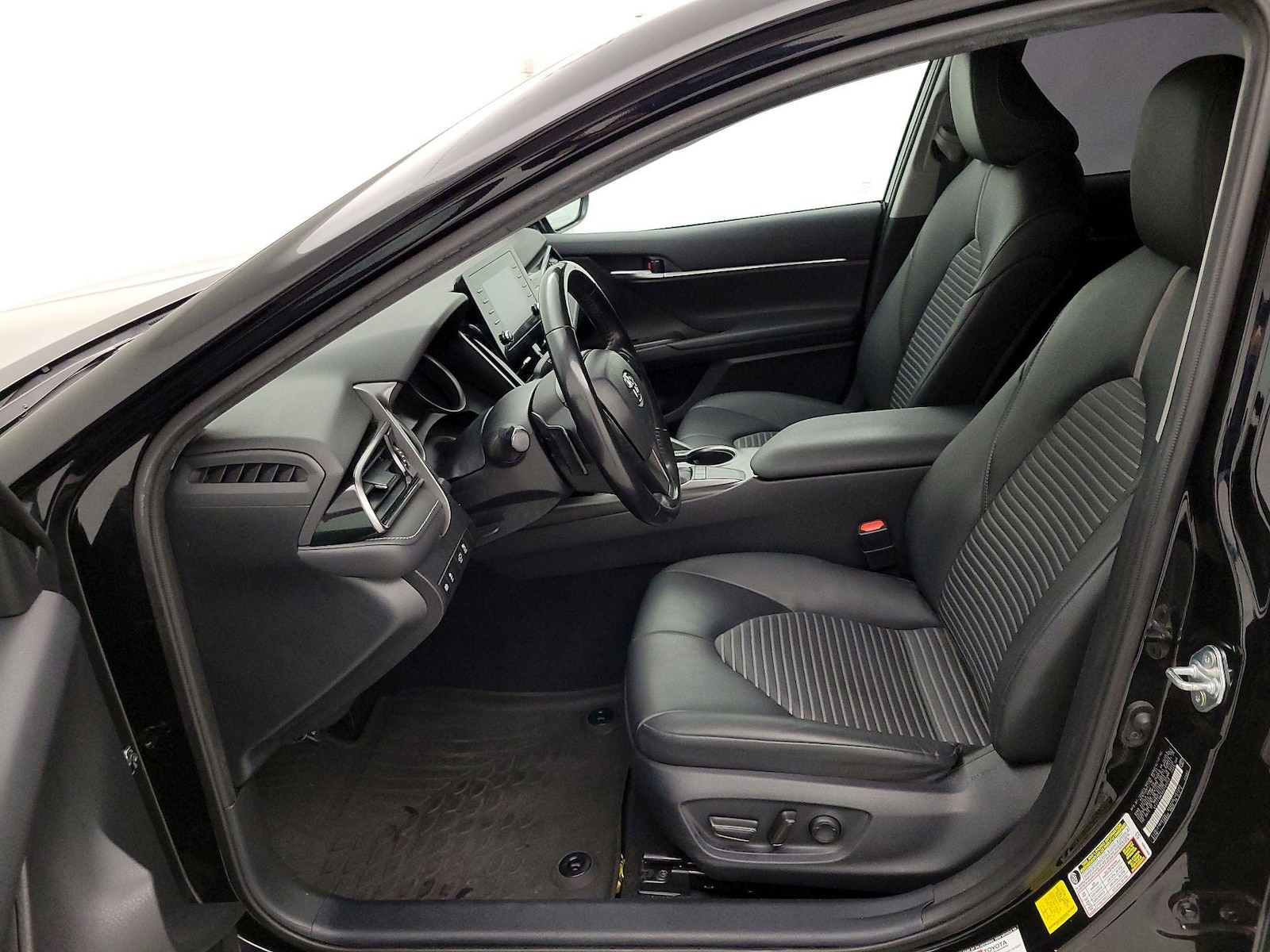 Power Seat(s) & Side Airbags