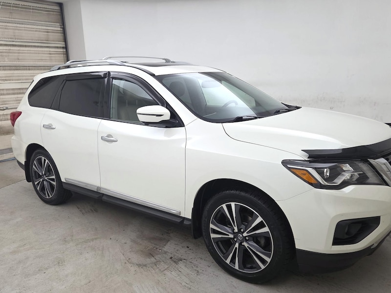 2020 Nissan Pathfinder Platinum