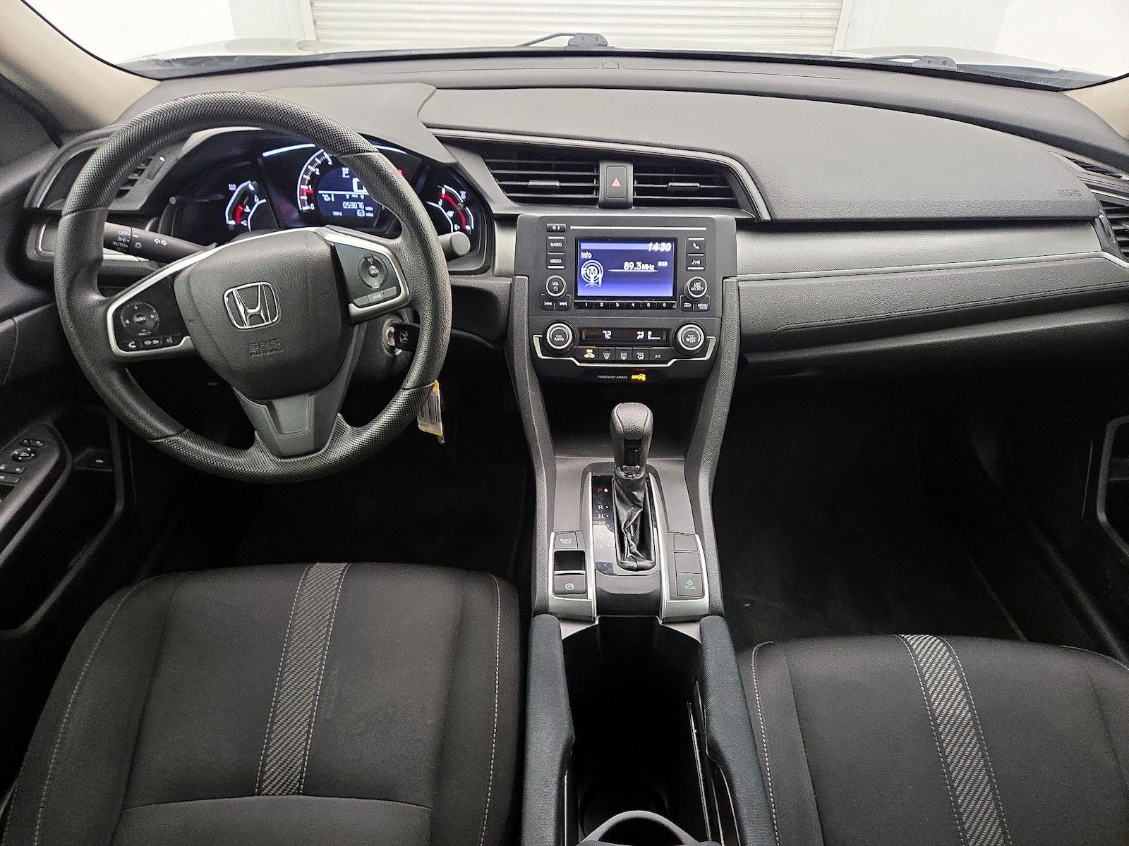 2018 Honda Civic LX - Photo 10