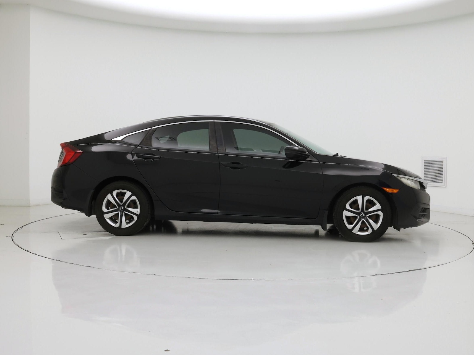 2018 Honda Civic LX - Photo 8