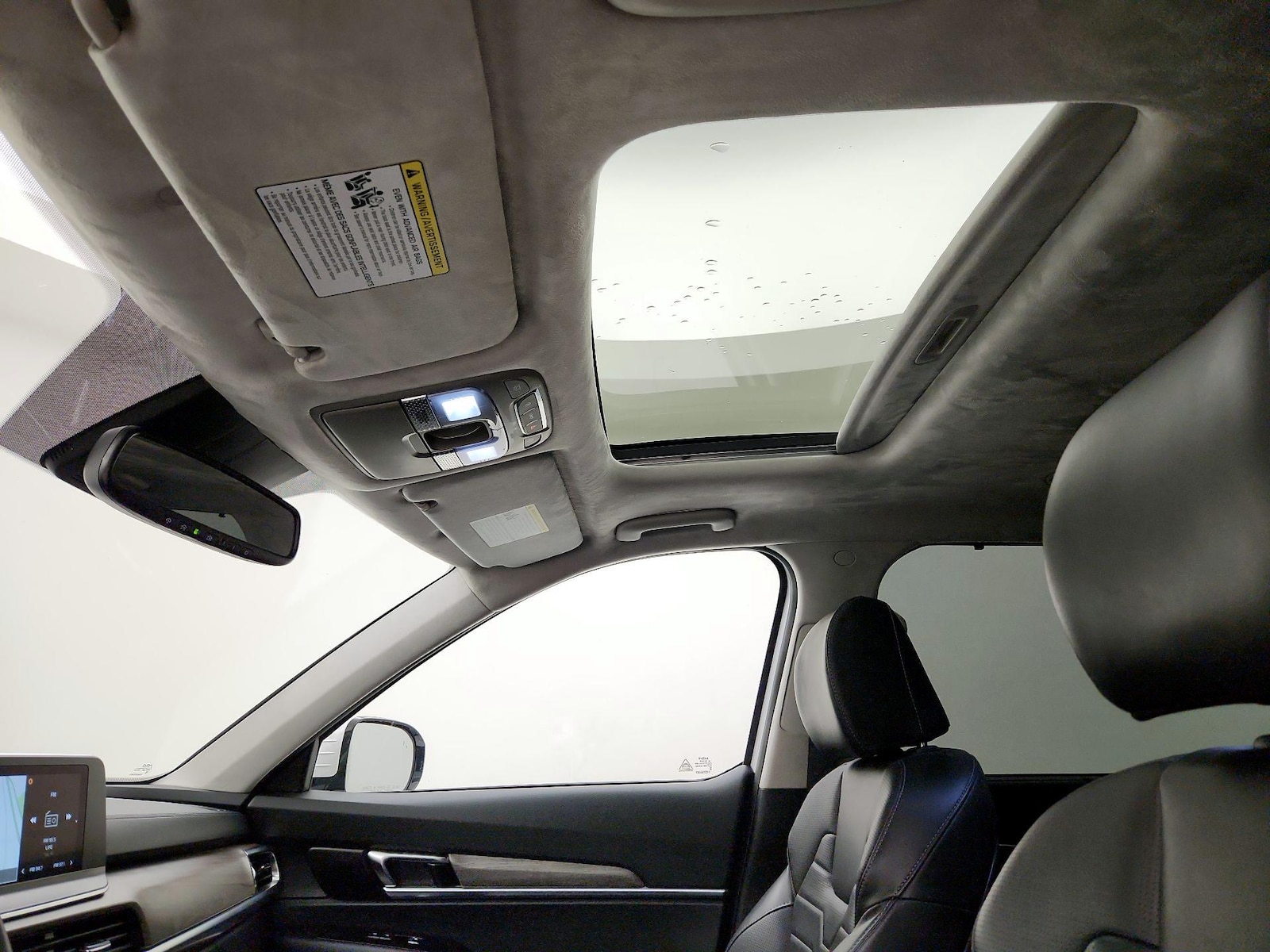 Sunroof(s) & Skylight(s)