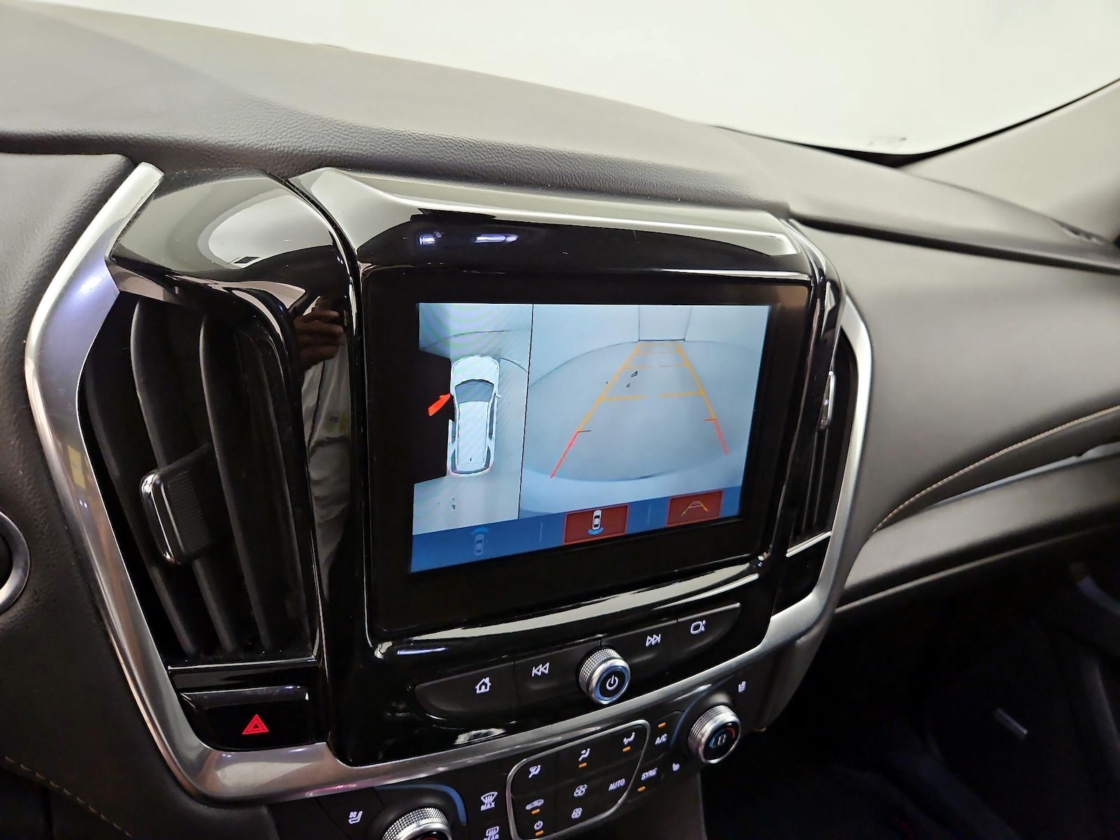 2019 Chevrolet Traverse Premier - Photo 16