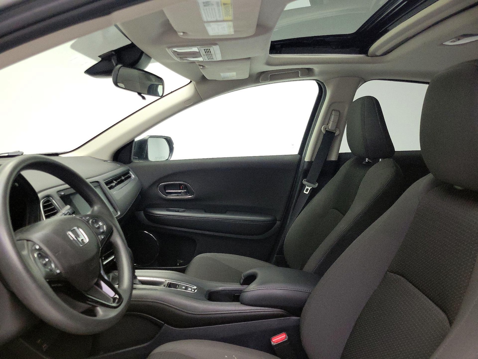 Sunroof(s) & Overhead Airbags