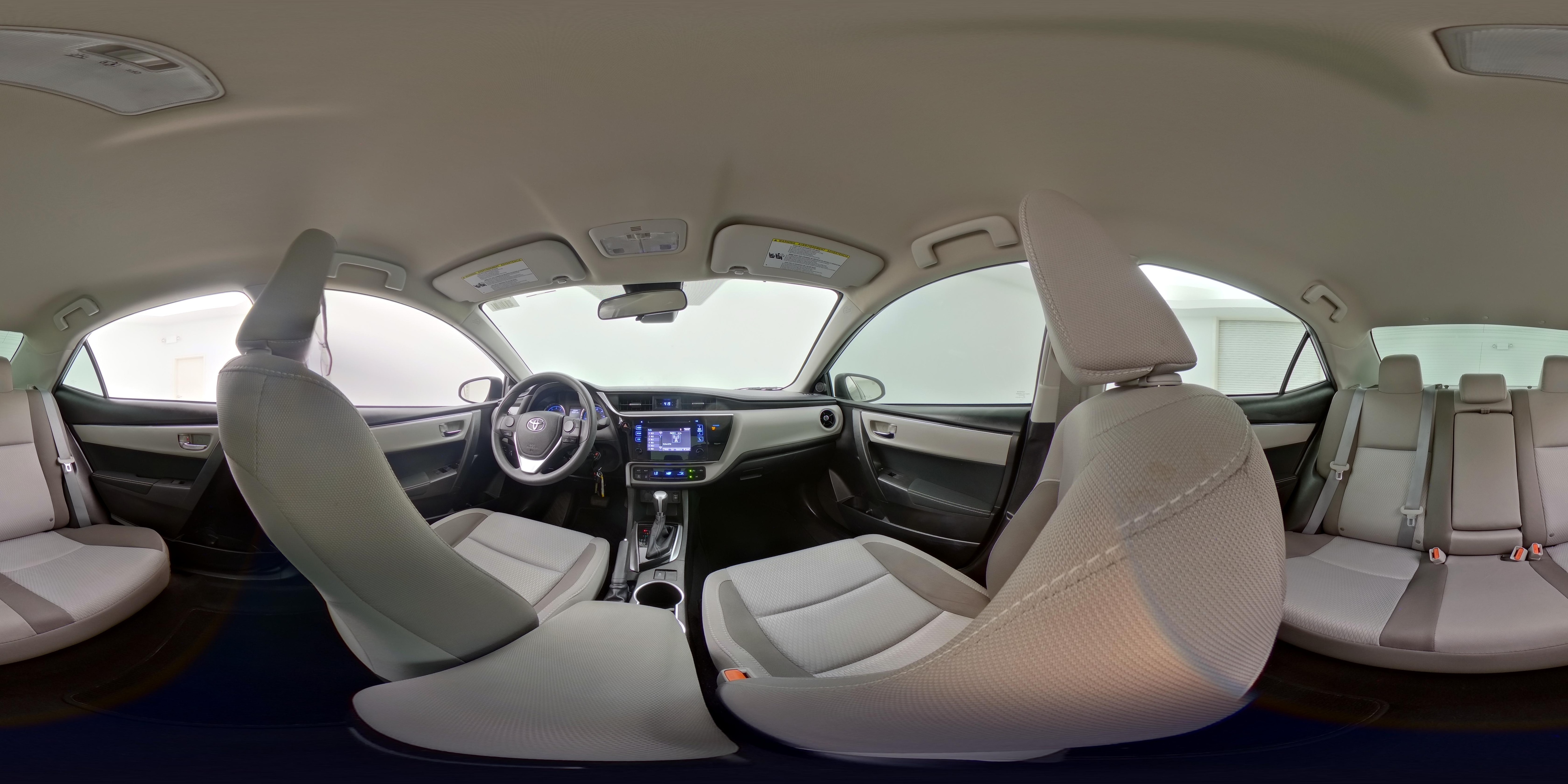 2018 Toyota Corolla LE - Photo 24