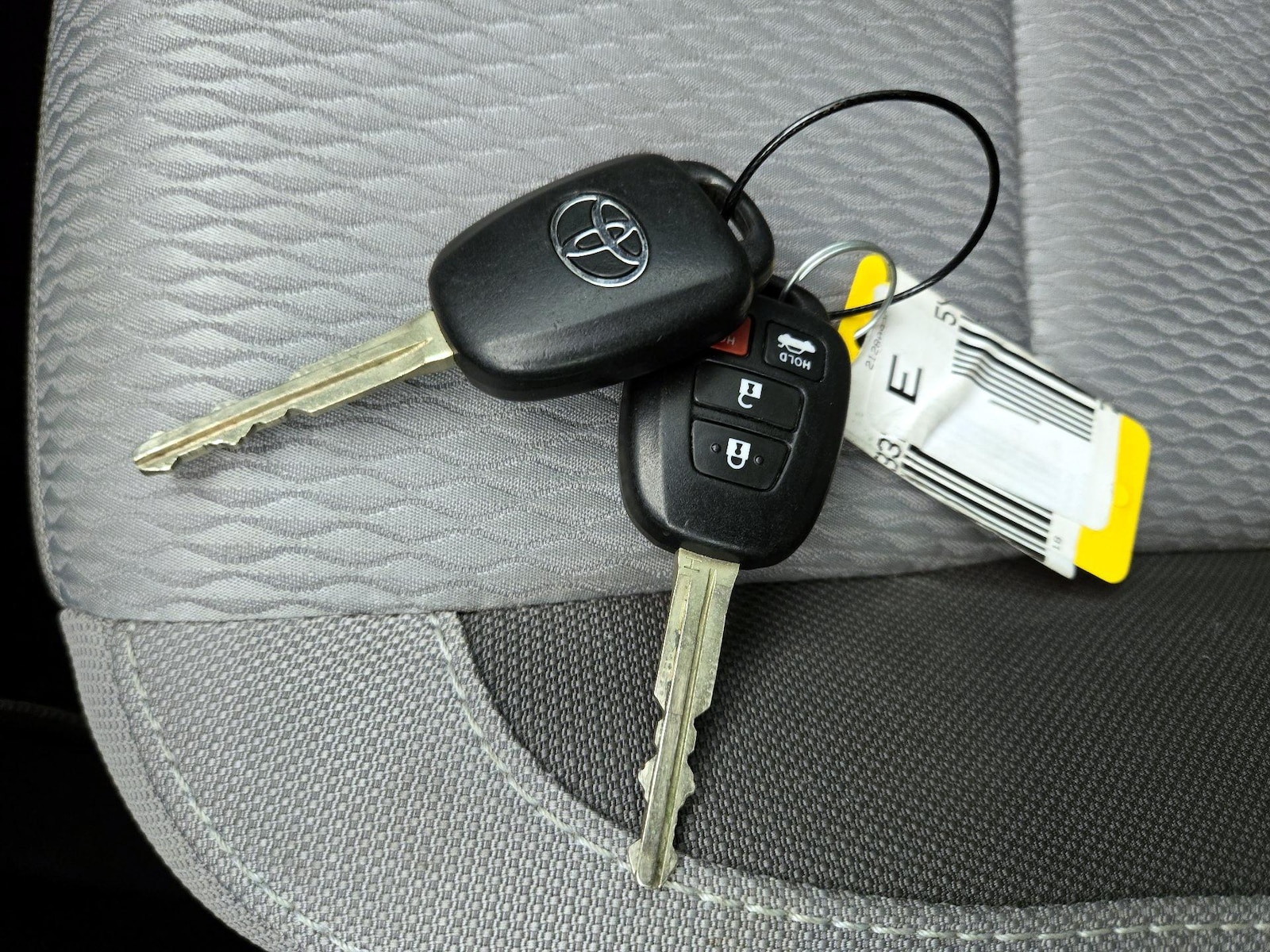 2018 Toyota Corolla LE - Photo 23