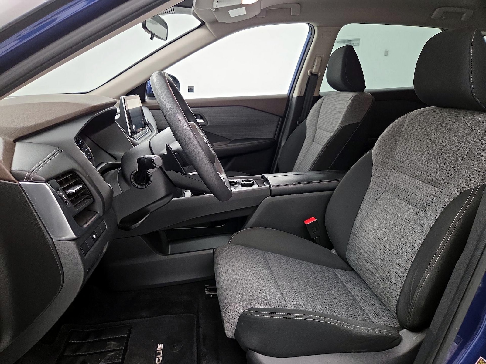 Power Seat(s) & Side Airbags