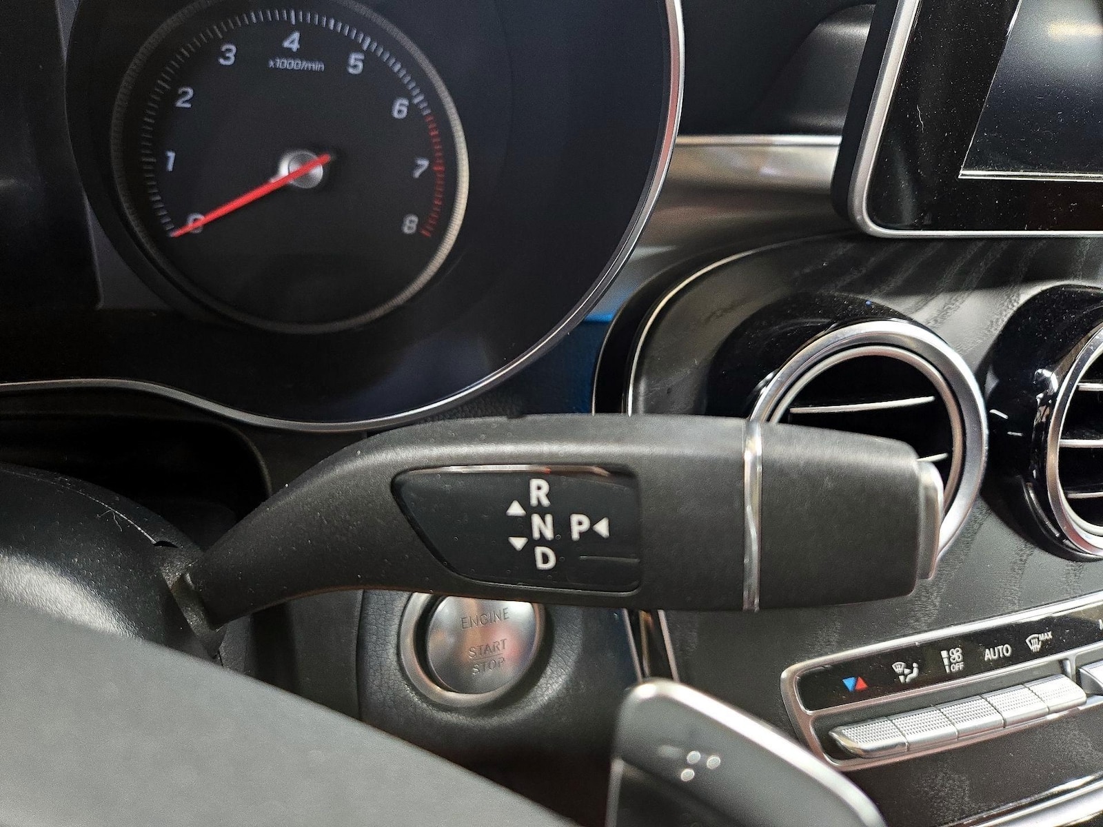 2019 Mercedes-Benz GLC Coupe GLC300 - Photo 19