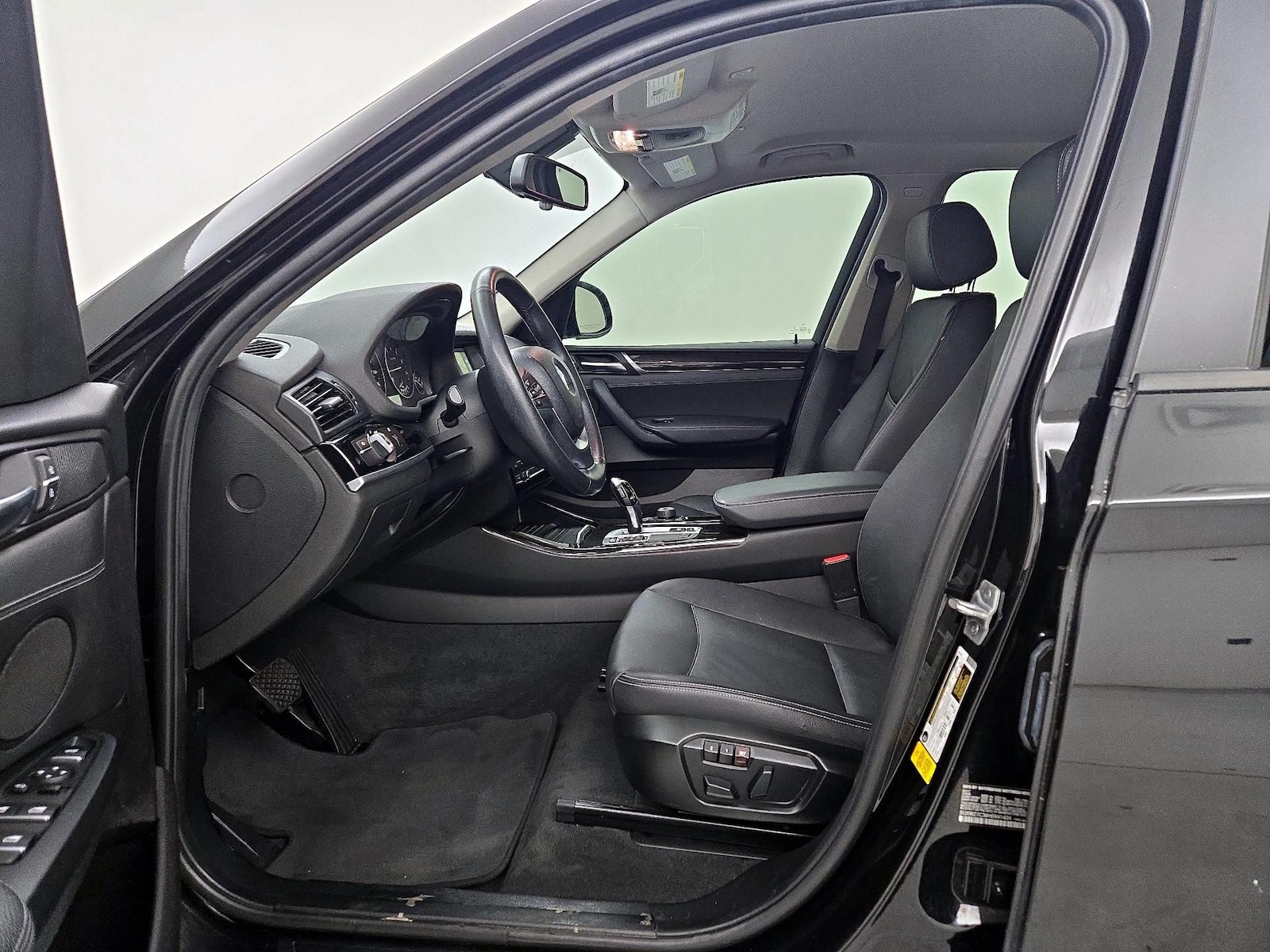 Power Seat(s) & Leather Seats