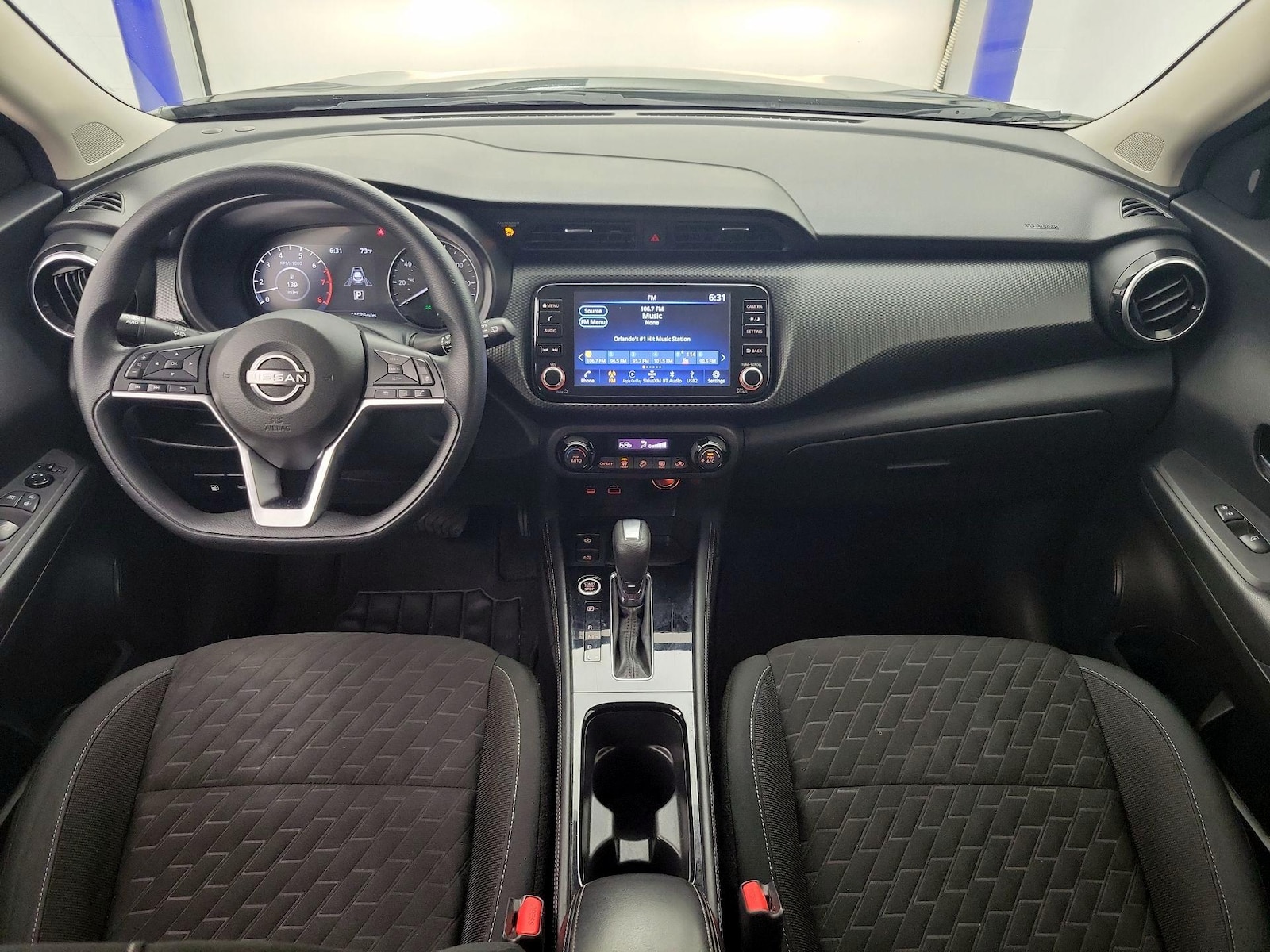 Apple CarPlay® & Android Auto™