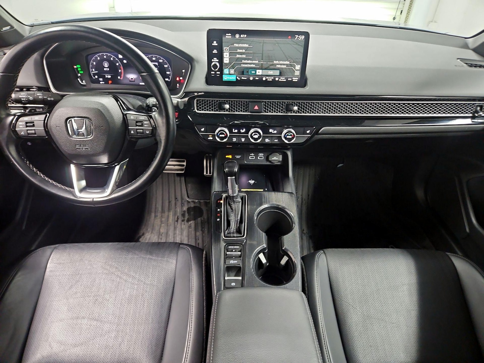 Apple CarPlay® & Android Auto™