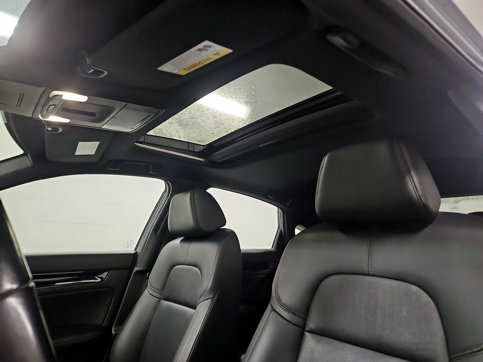 Sunroof(s) & Overhead Airbags