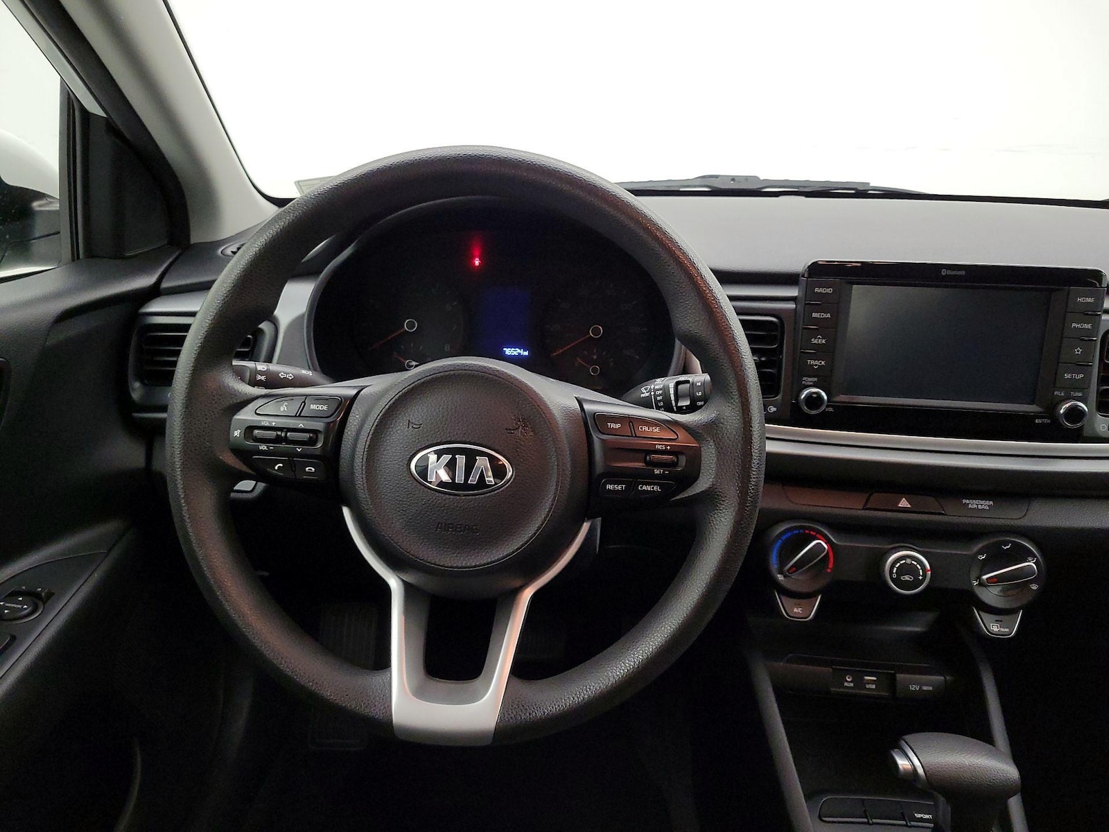 2019 Kia Rio 5-Door S - Photo 11