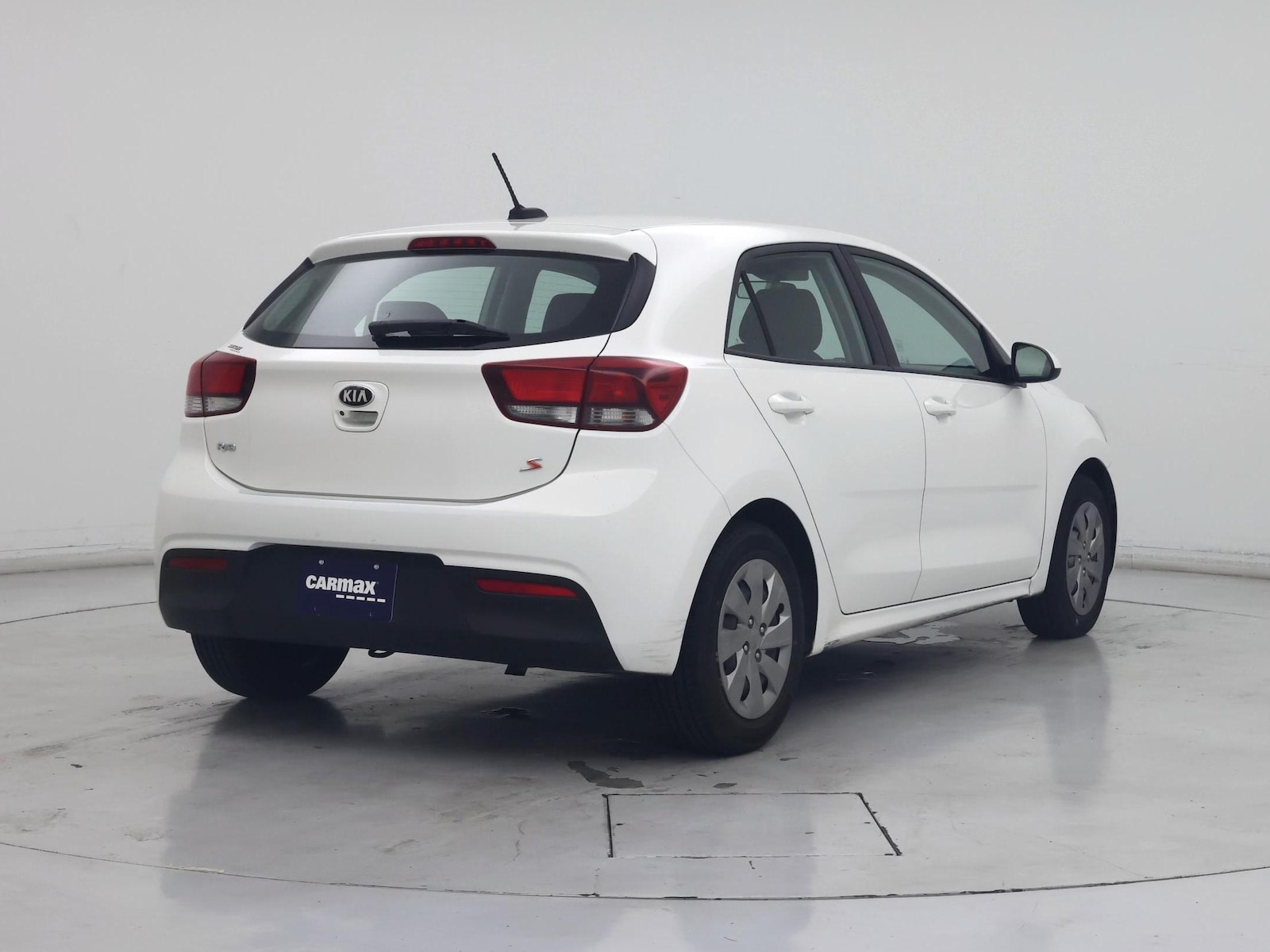 2019 Kia Rio 5-Door S - Photo 9