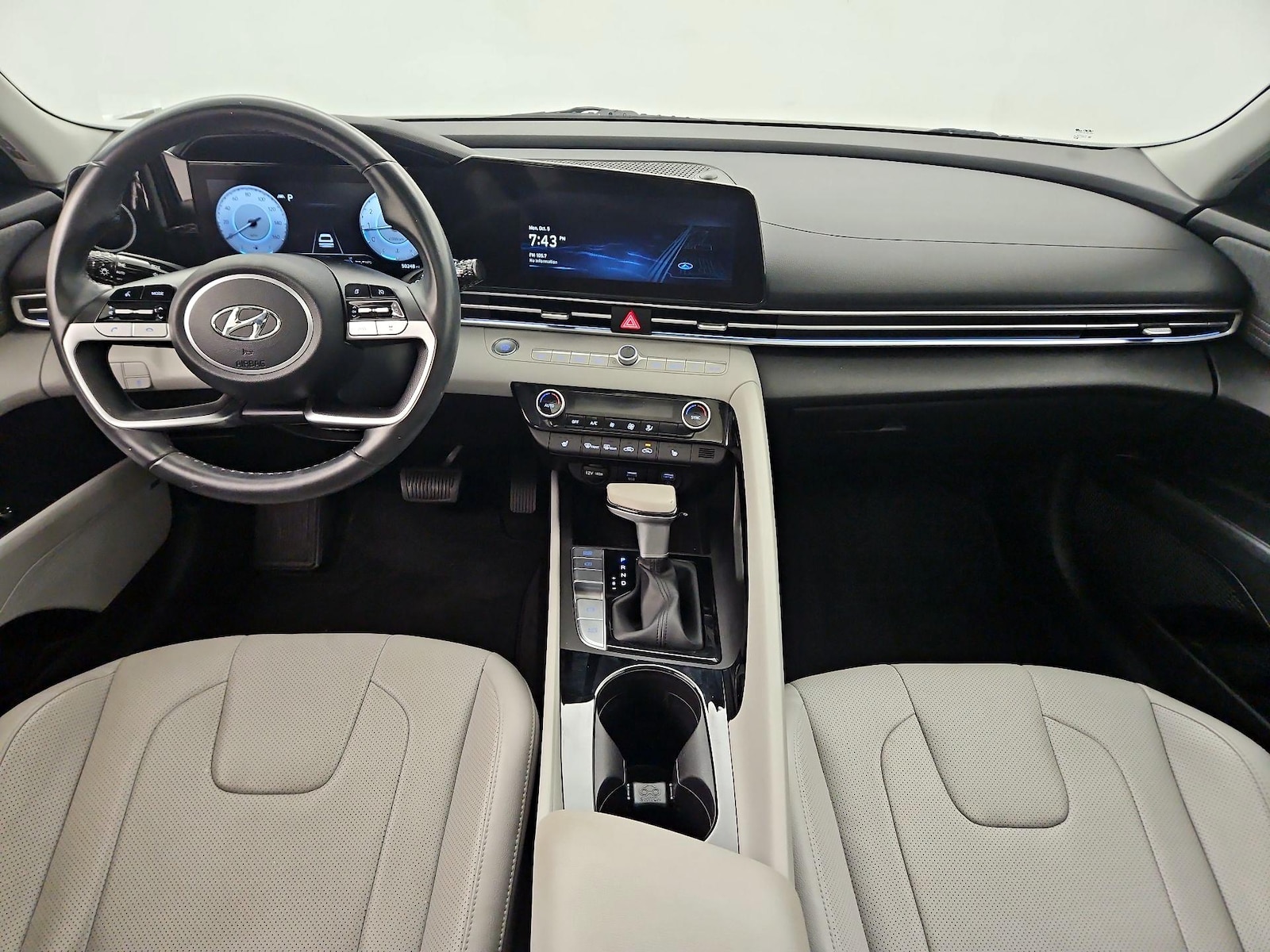Apple CarPlay® & Android Auto™
