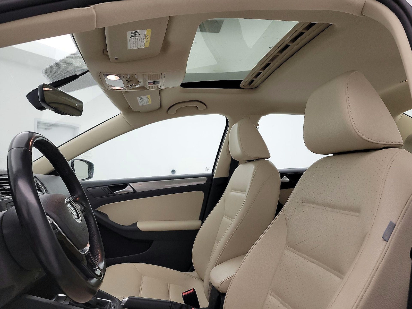 Sunroof(s) & Overhead Airbags